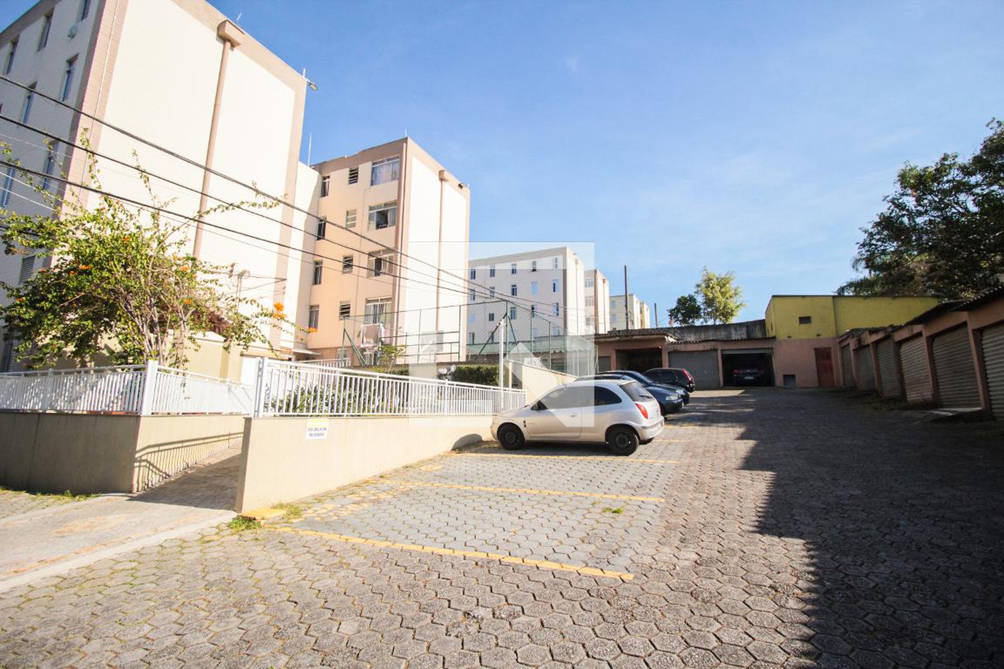 Área Externa - Edifício Cinamomos I