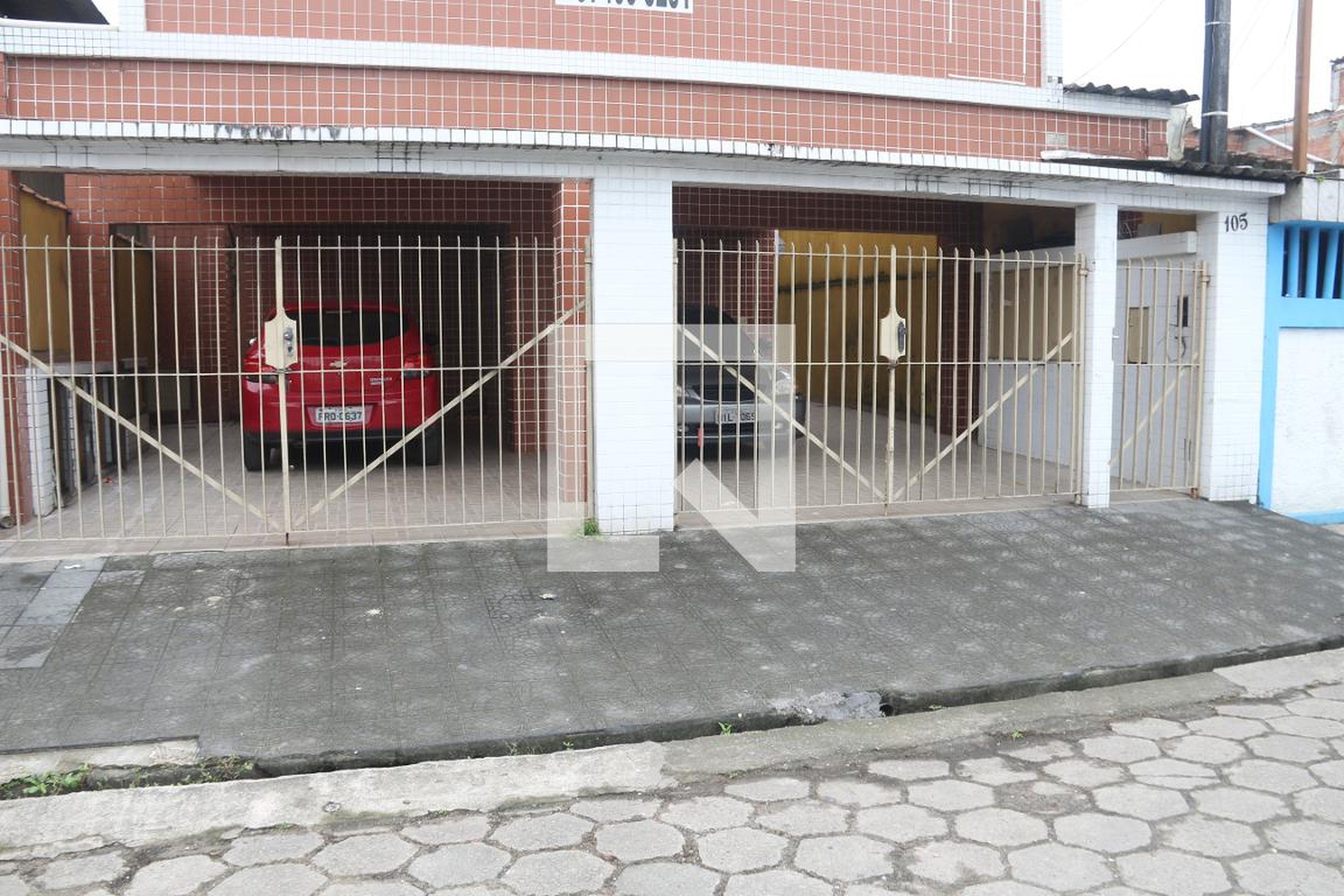 Fachada do Prédio Condomínio em Rua Caramuru, 105