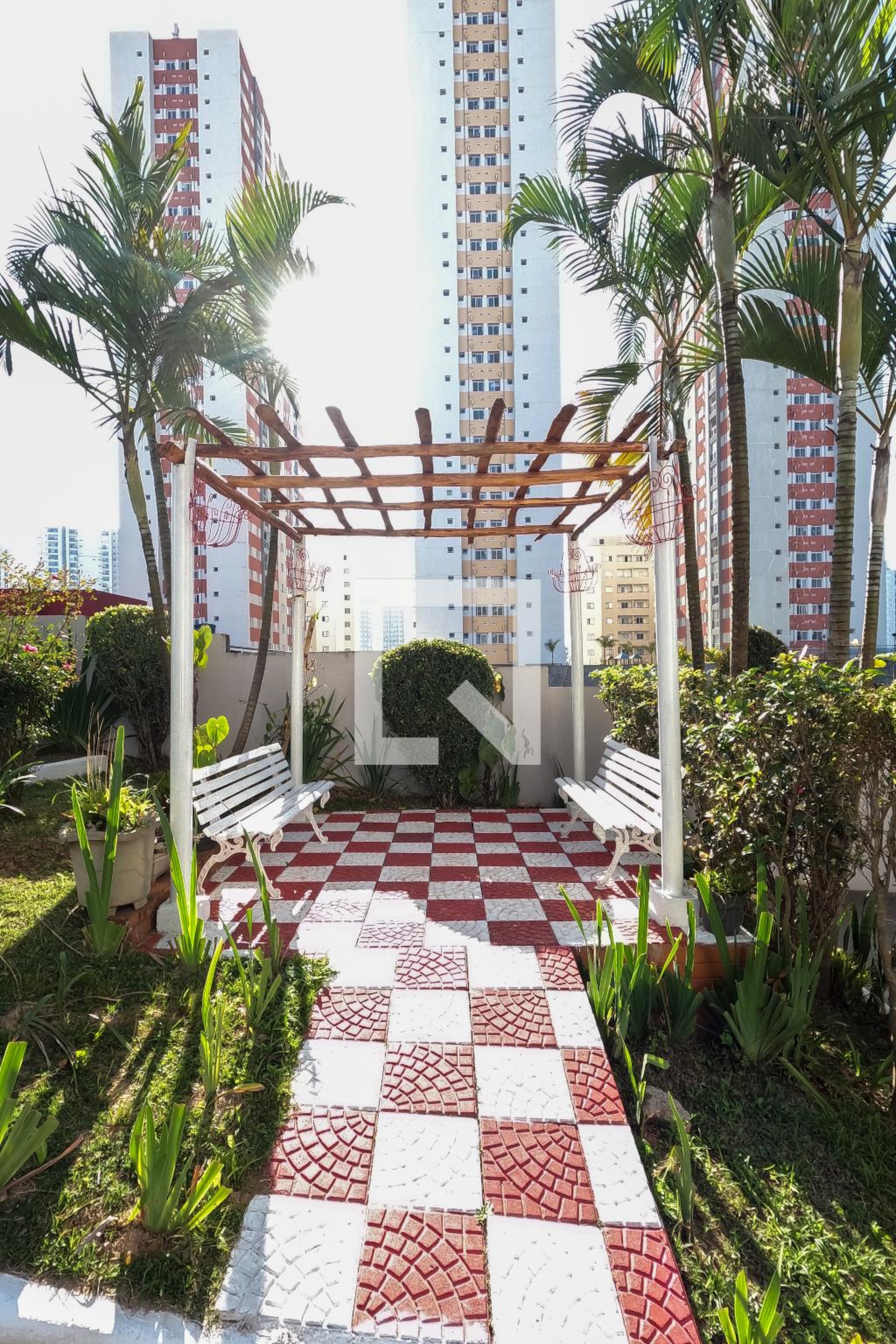 Área Comum Condomínio em Rua Antonieta, 150