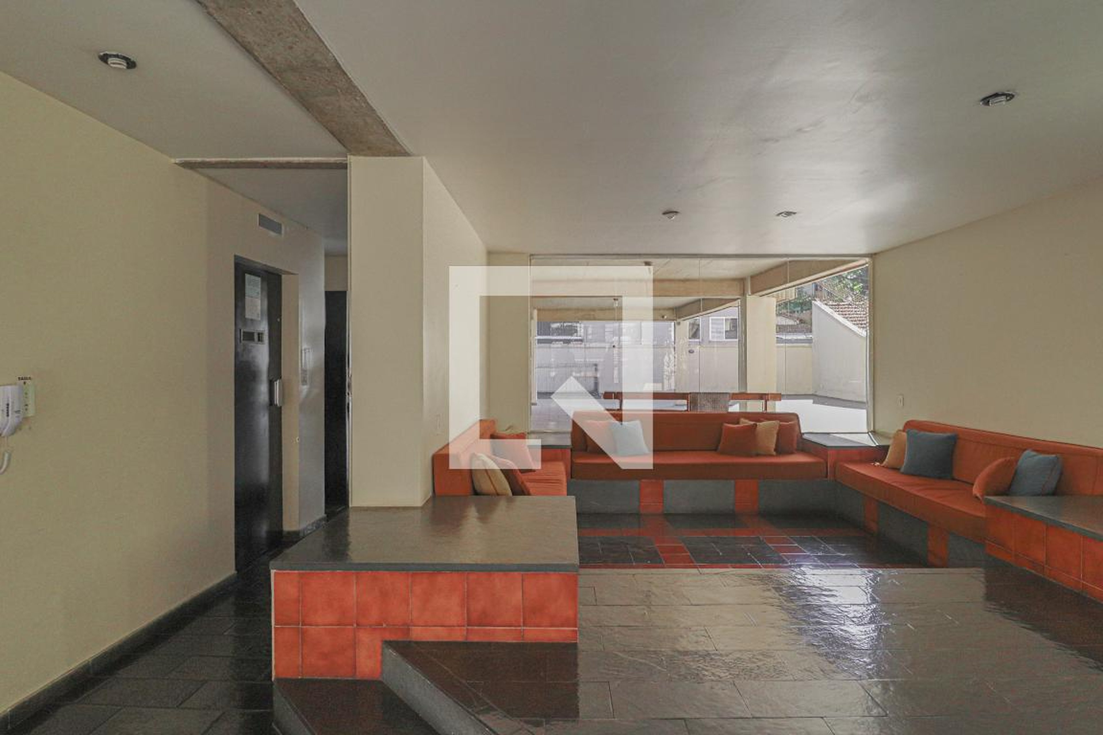 Hall de Entrada - Edifício Mario Vinícius