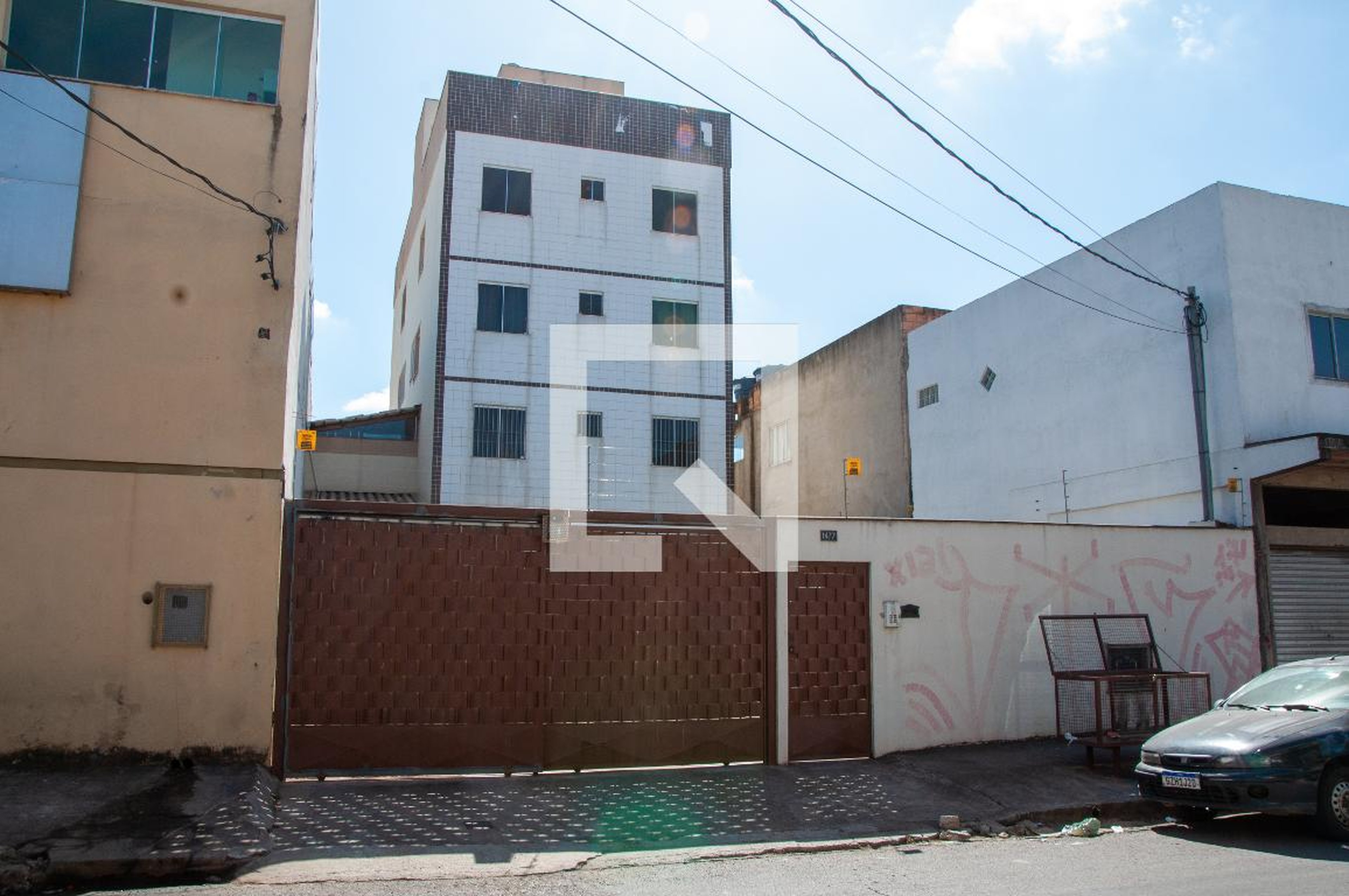 Fachada Condomínio em Rua Águas Formosas, 1477