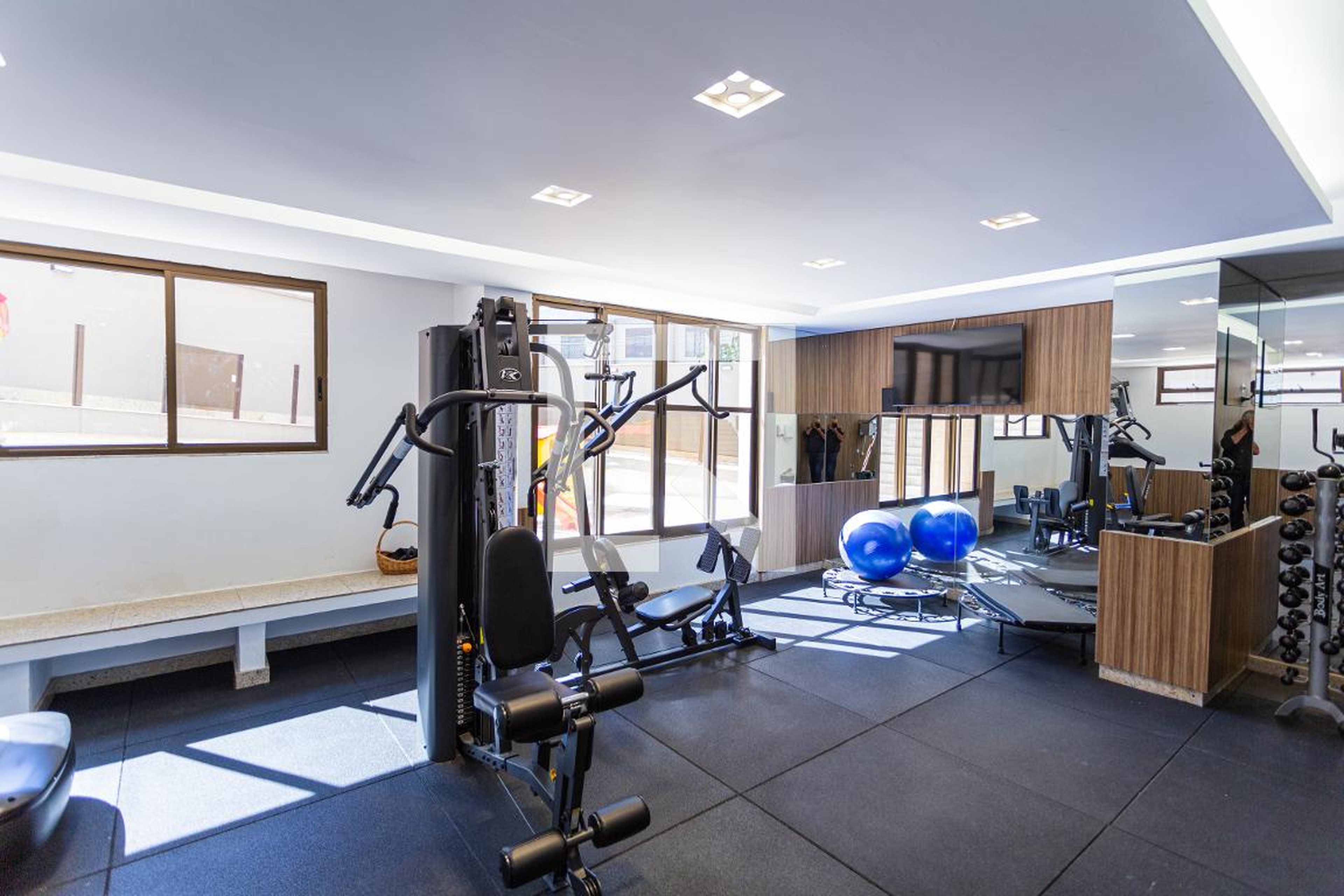 Academia - Granville Residence  Building