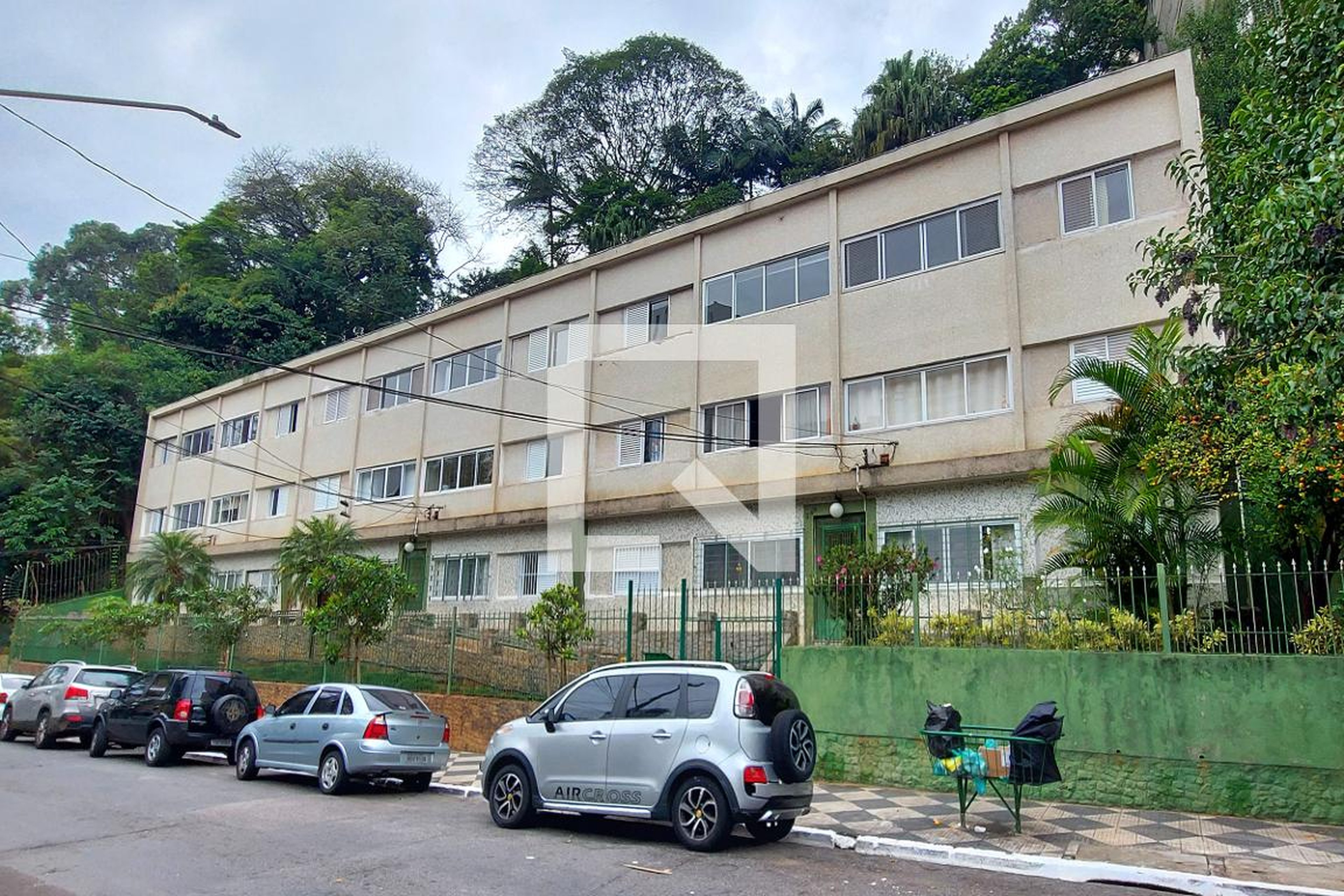 Fachada Condomínio em Rua Almirante Marques de Leão, 519