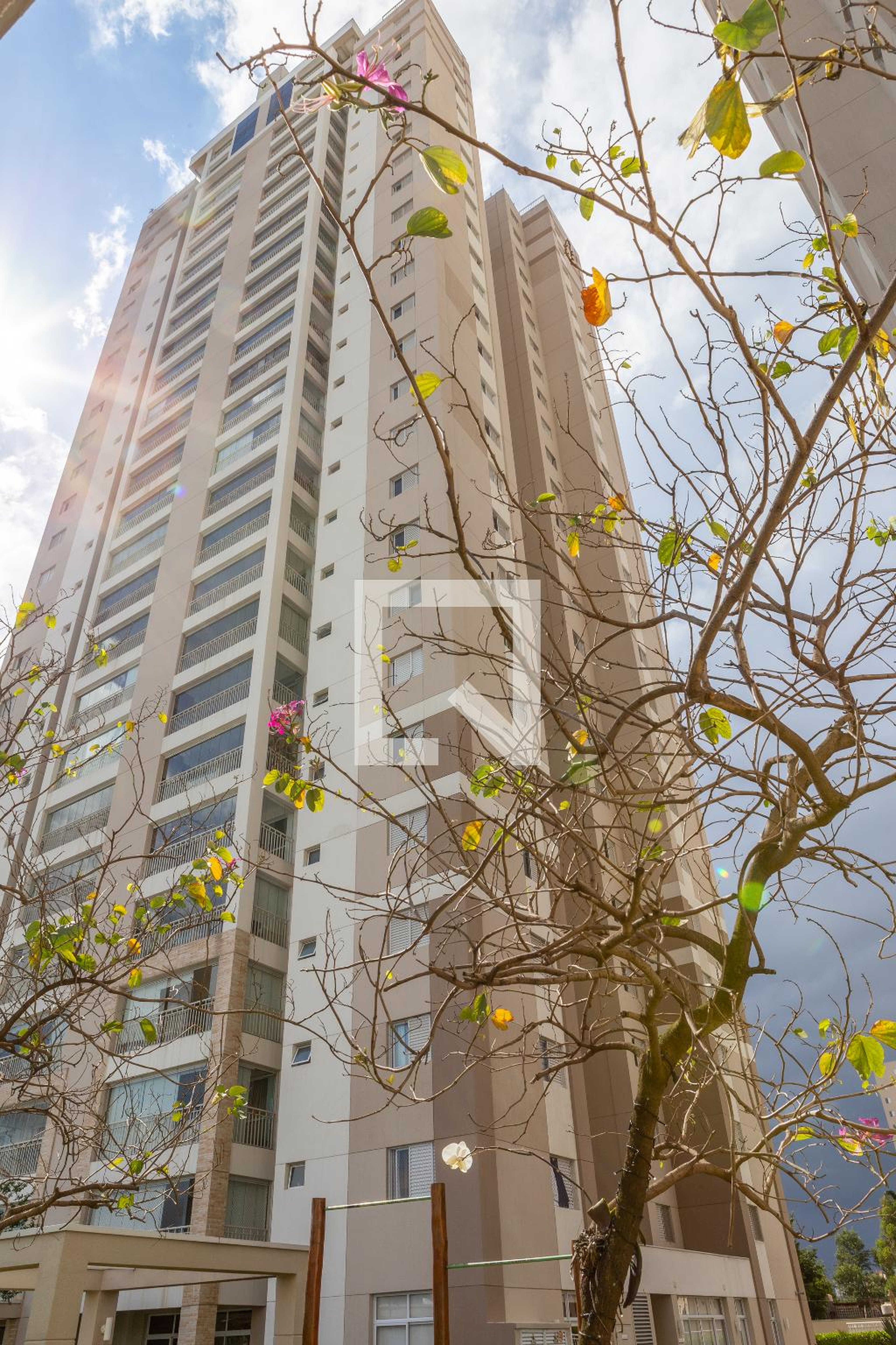Fachada Condomínio em Avenida Marquês de São Vicente, 3000