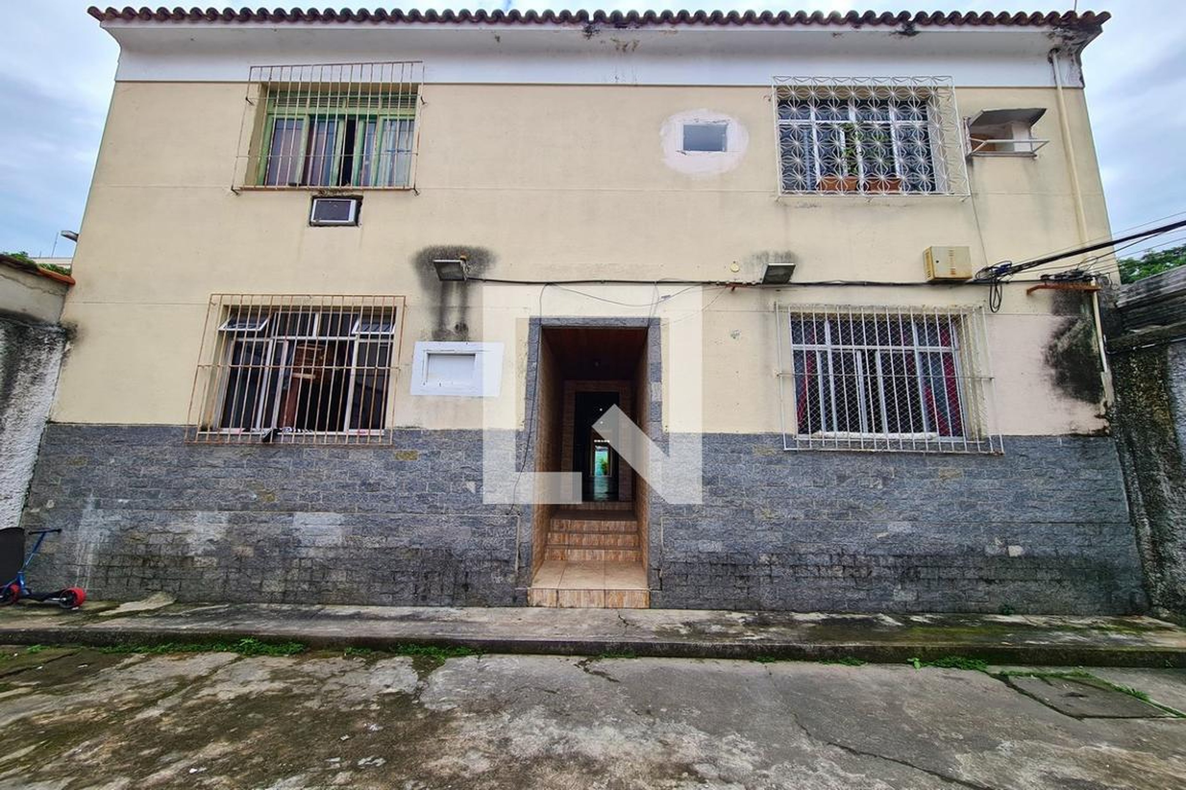 Fachada Condomínio em Rua Honório, 749