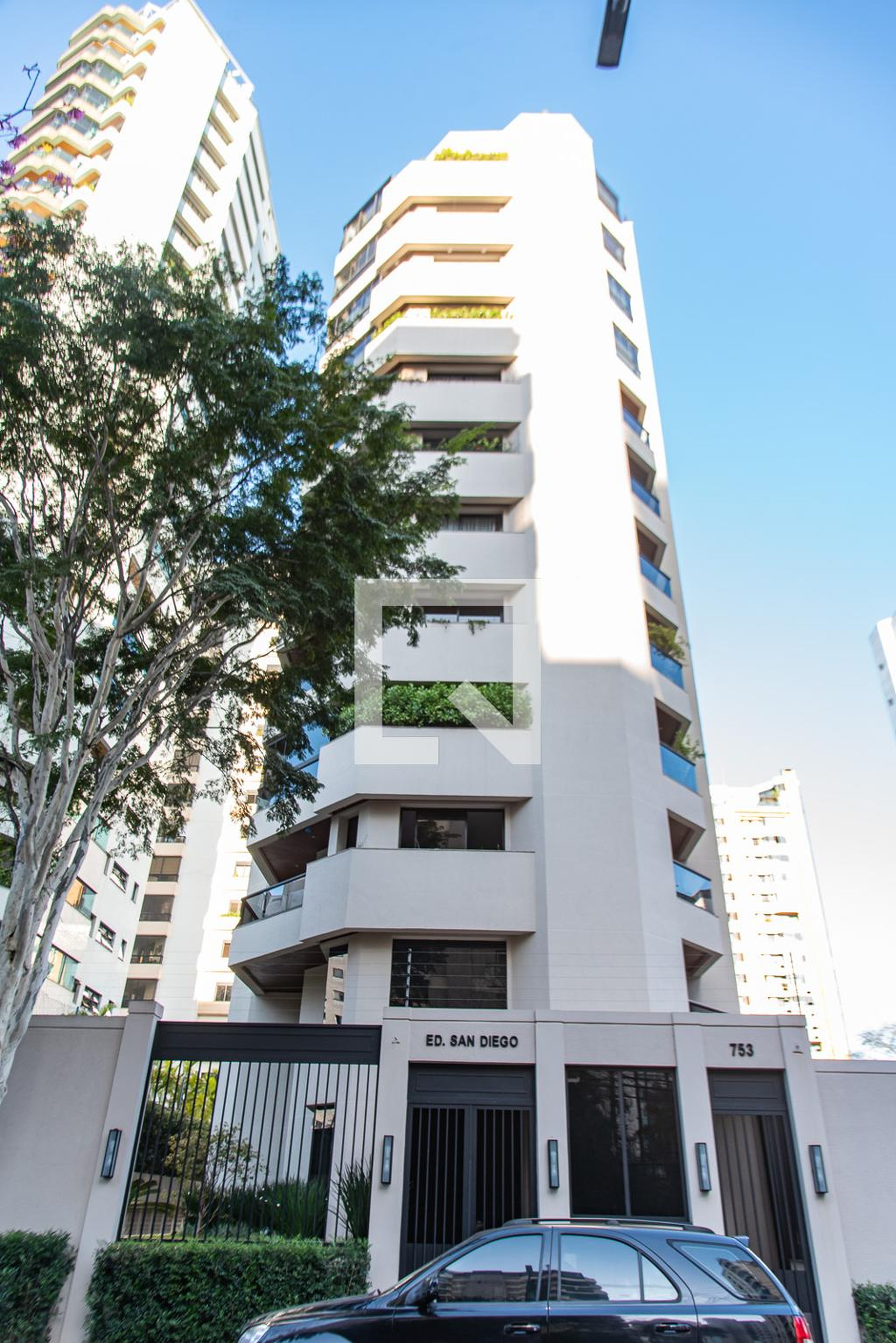 Fachada Condomínio San Diego