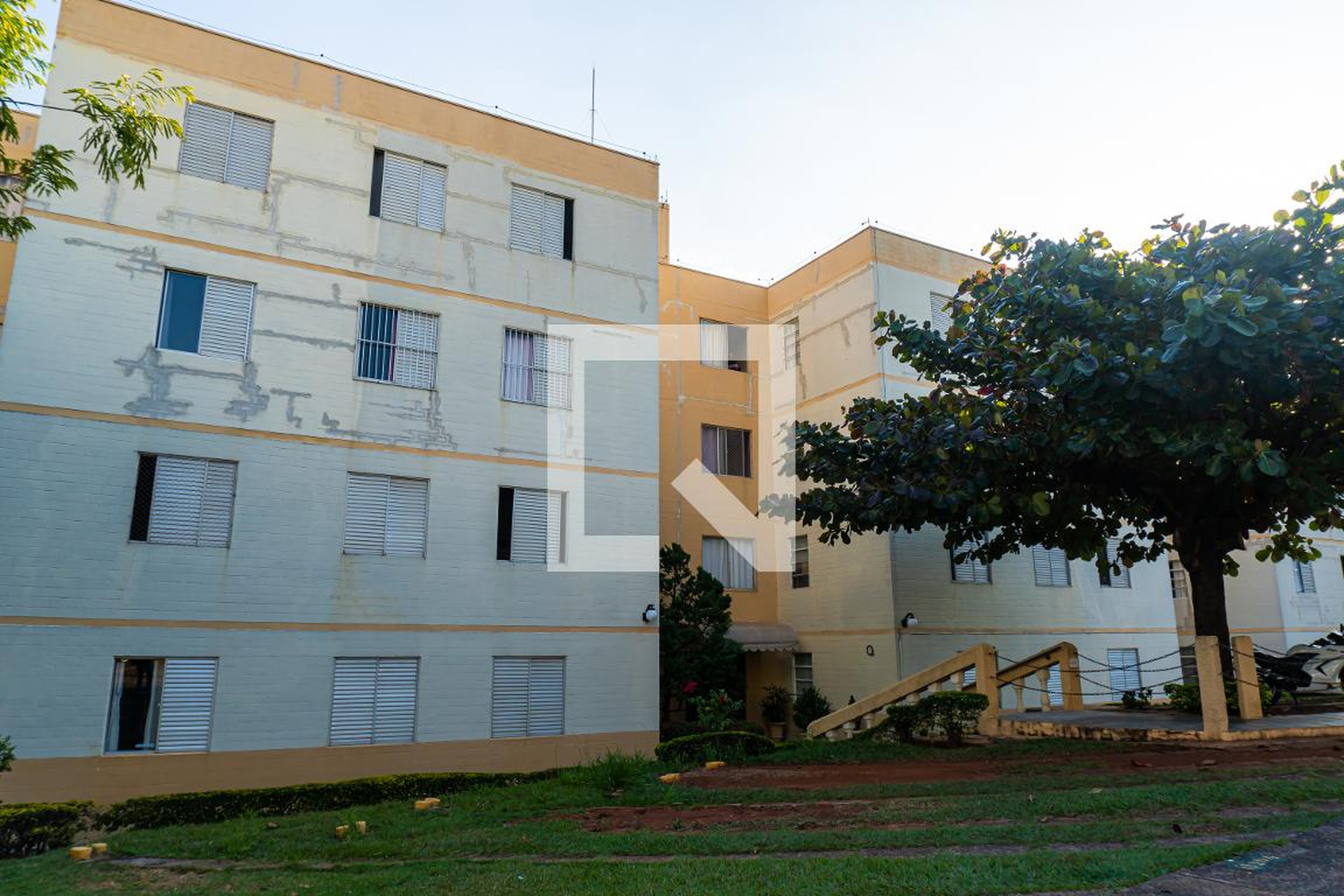 Fachada do Prédio Condomínio Conjunto Habitacional Bandeirantes