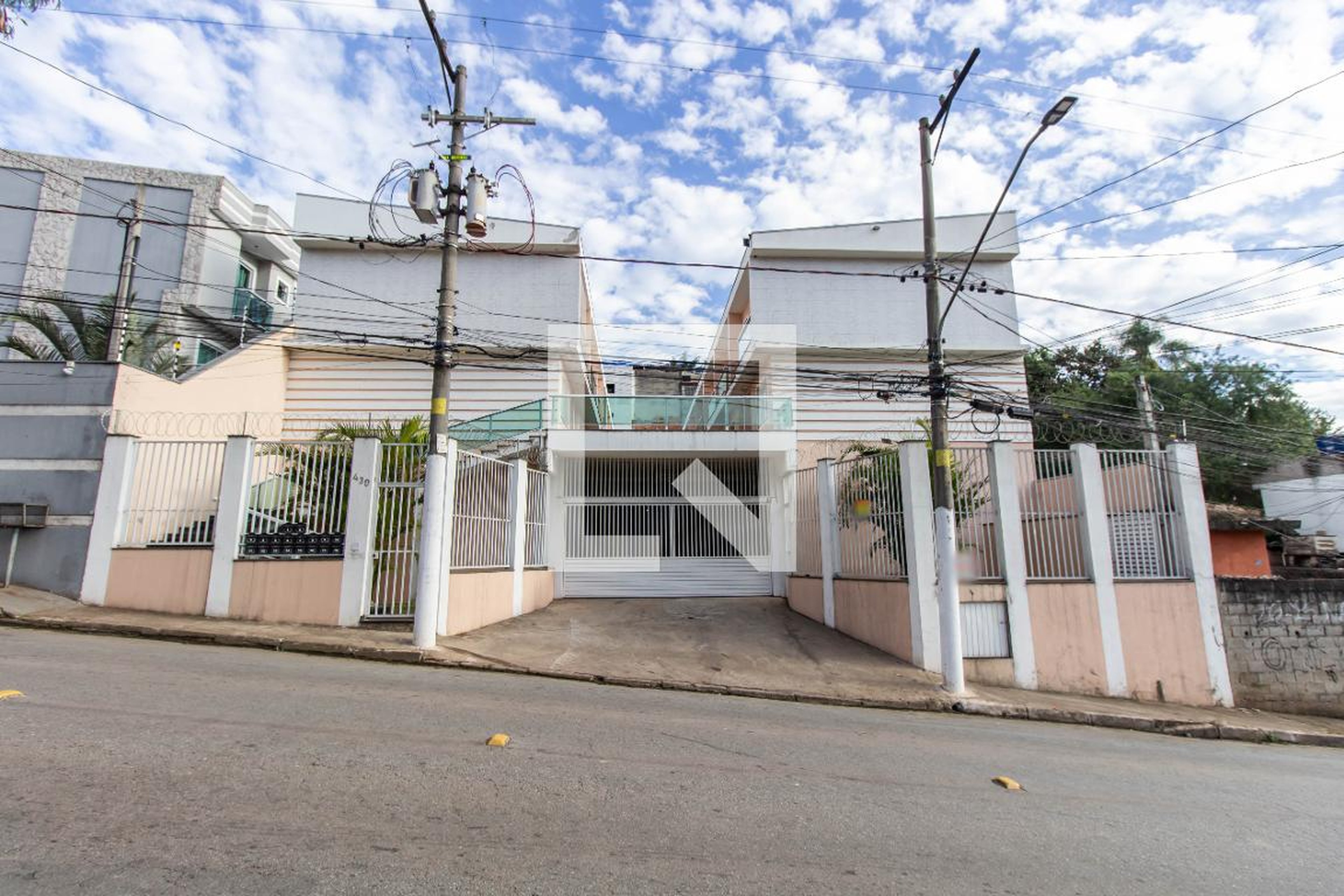 Fachada Condomínio em Rua Benedito Coelho Netto, 430