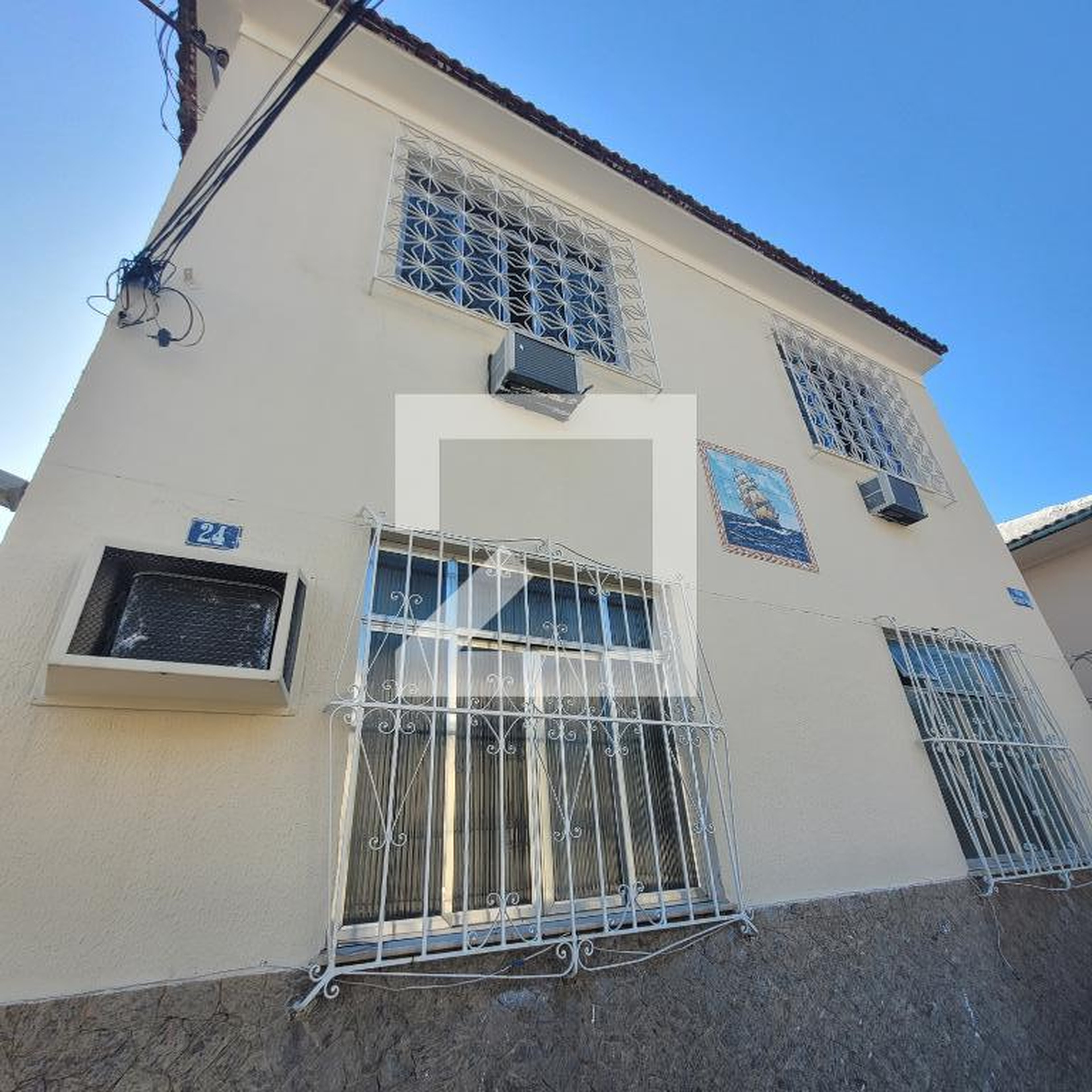 Fachada Condomínio em Rua Soldado Paiva, 24