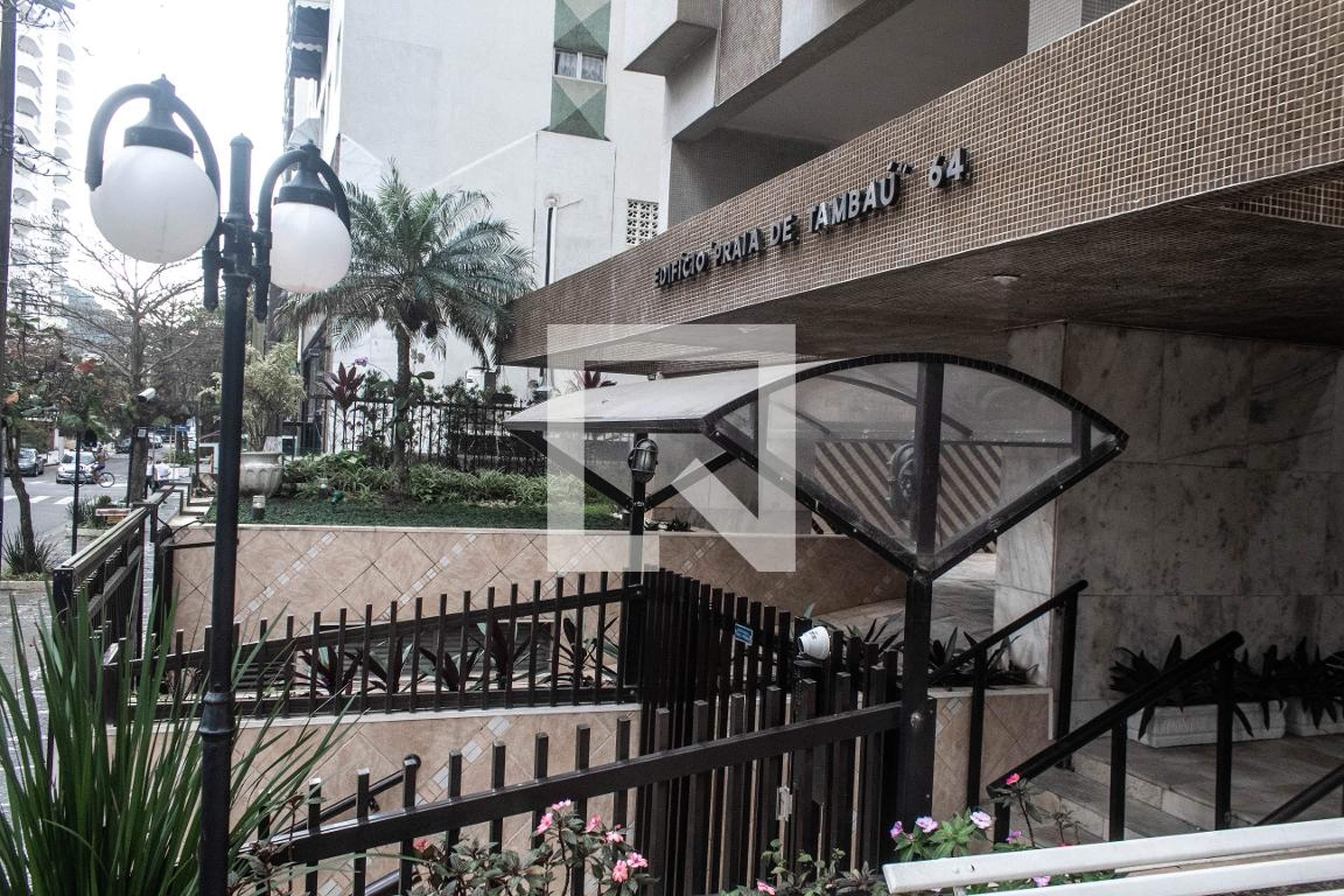 Fachada do Condomínio Condomínio Praia de Tambaú