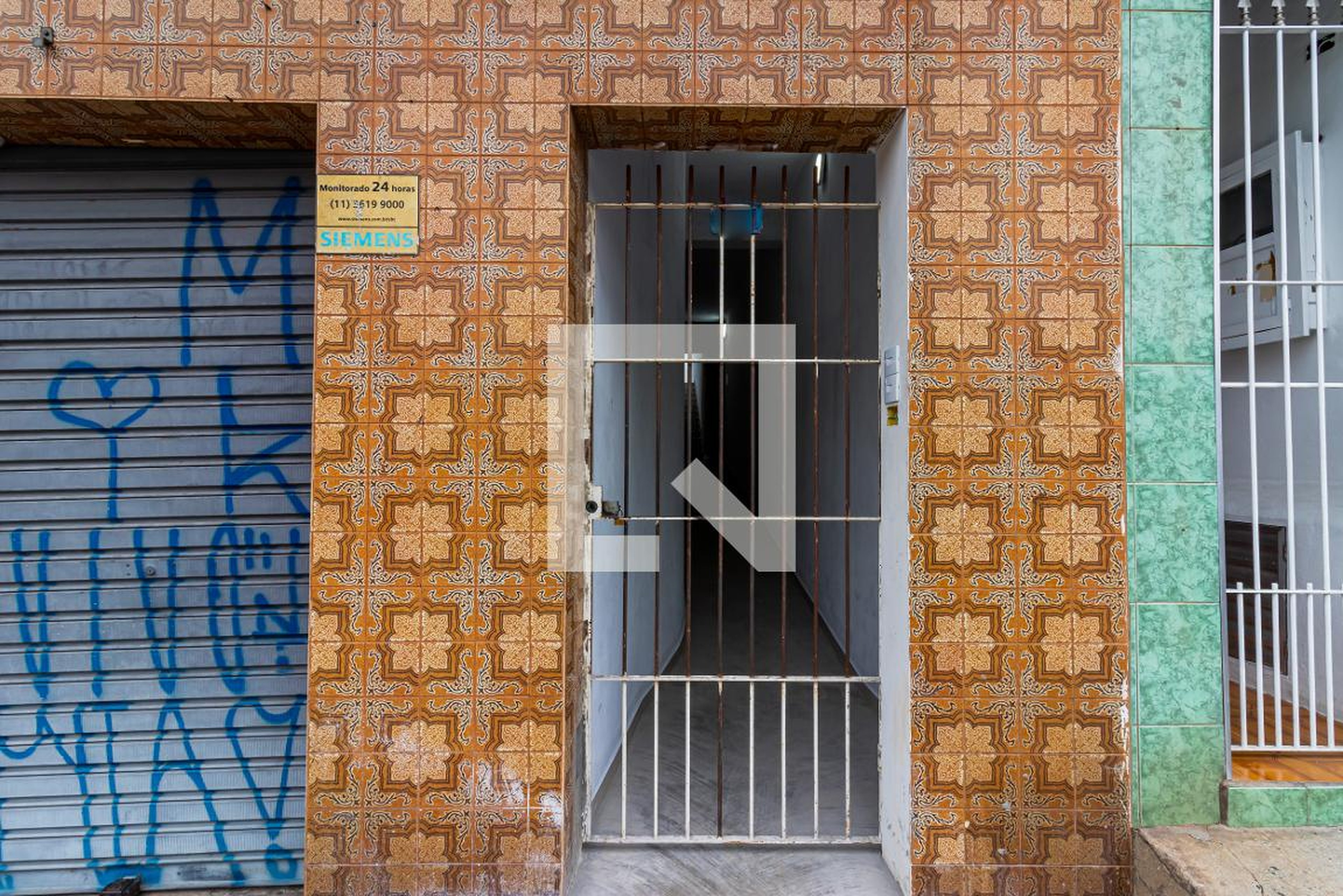 Fachada Condomínio em Avenida Maria Estela, 139