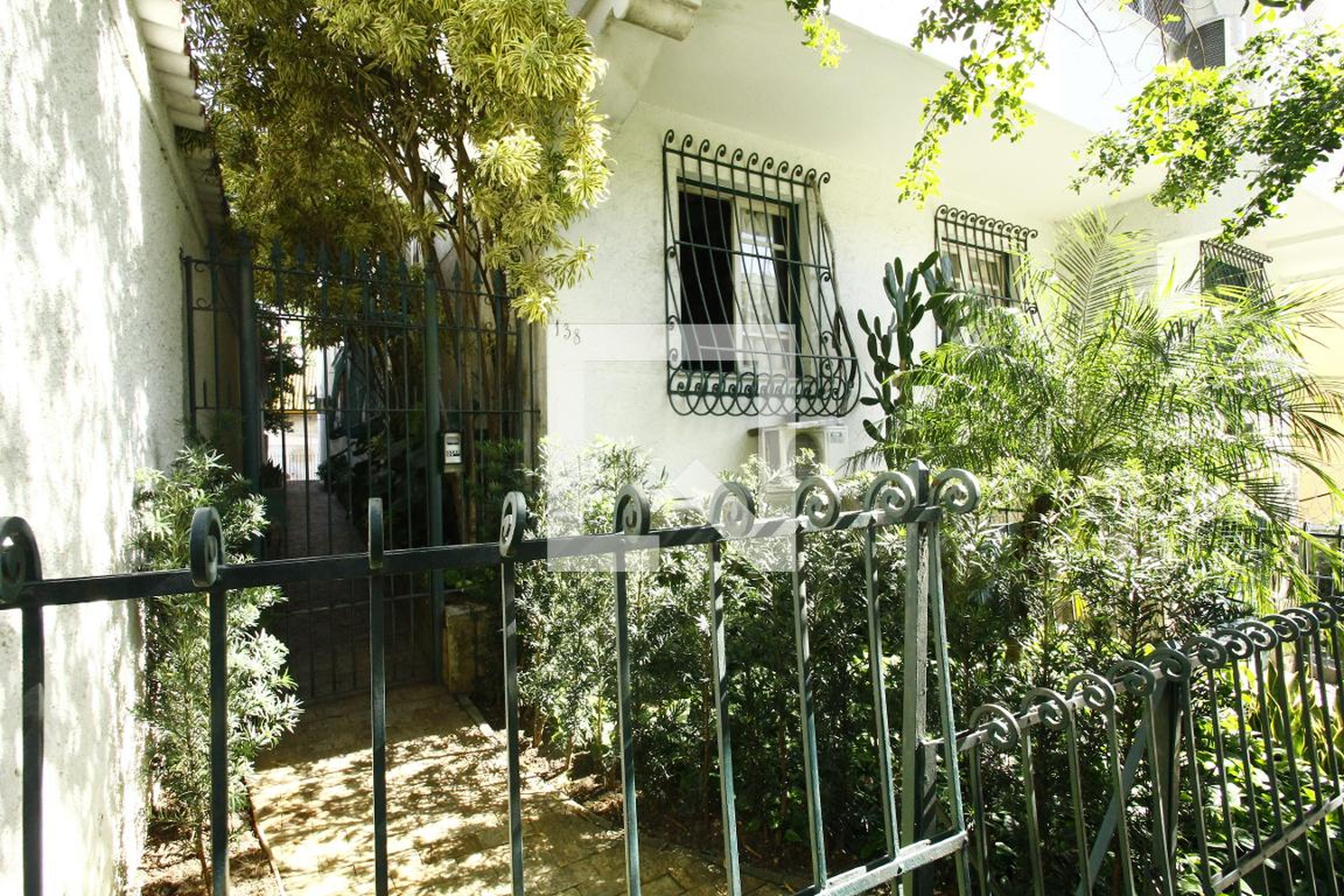 Entrada do Prédio - null