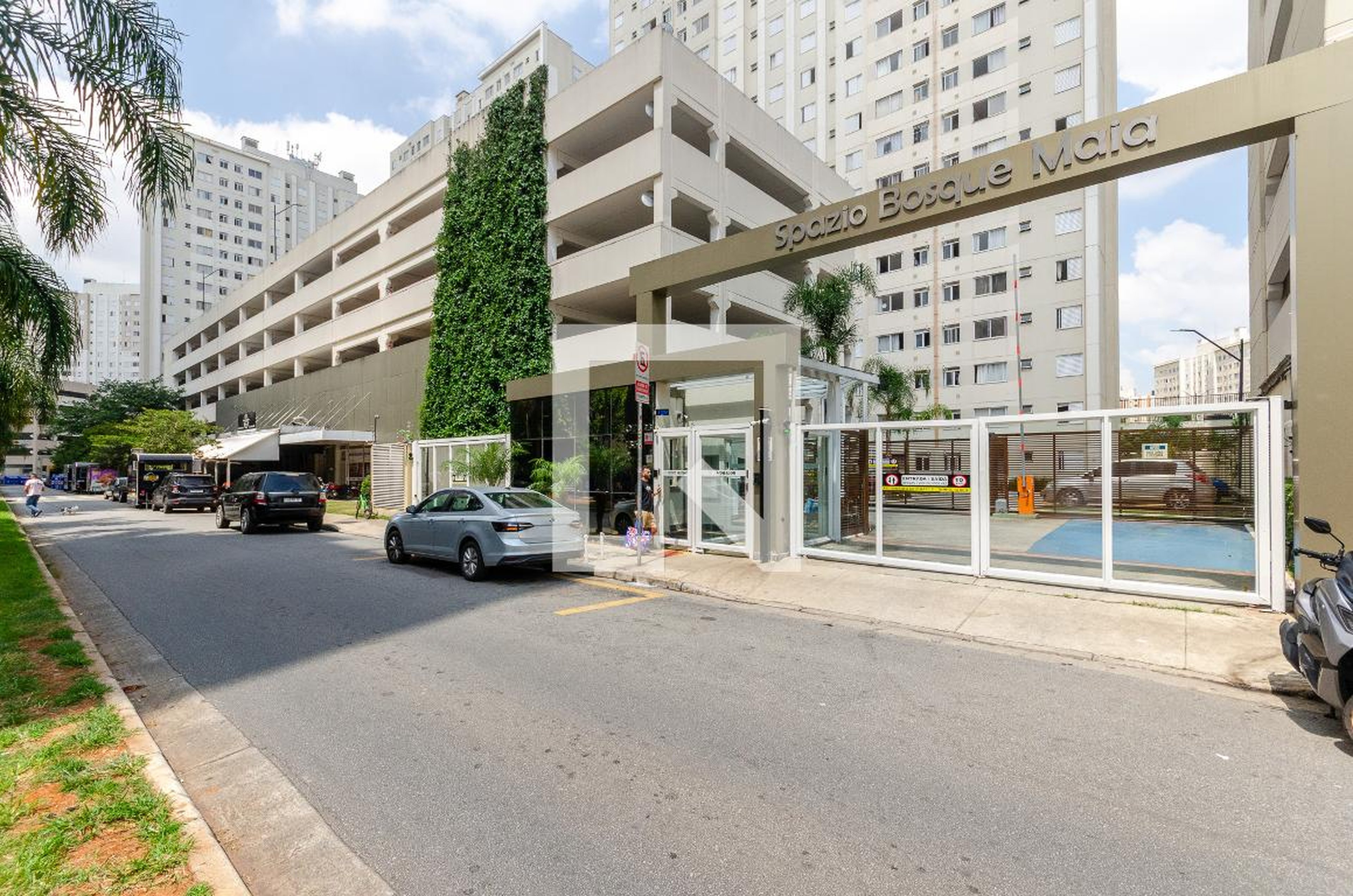 Fachada Condomínio Spazio Bosque Maia