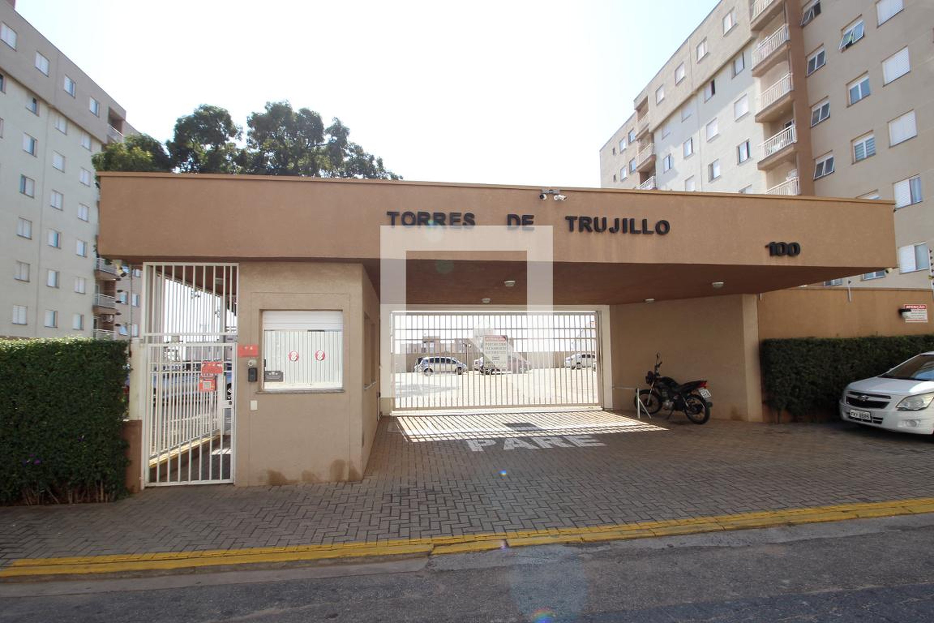 Fachada do Condomínio Condomínio Torres de Trujillo
