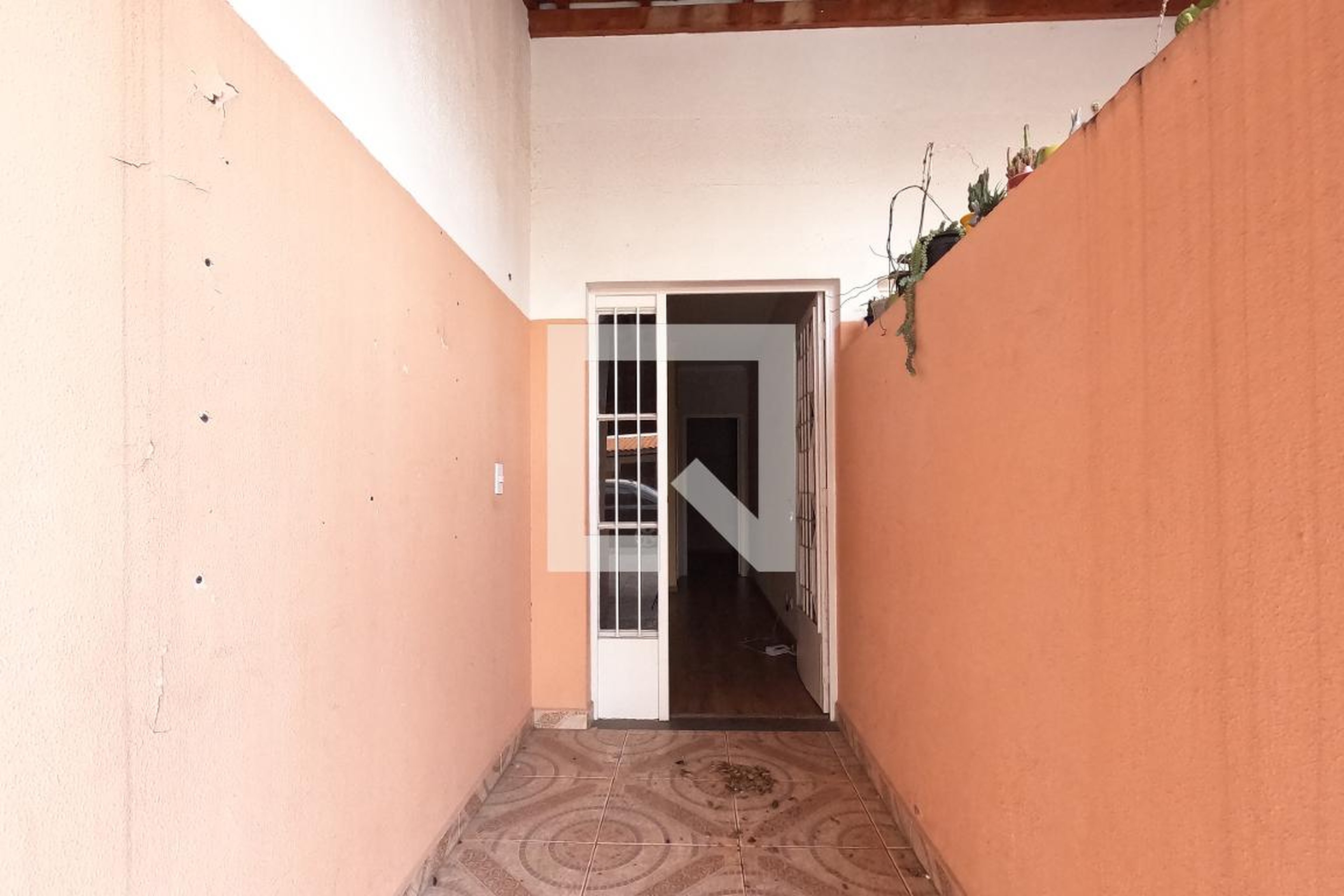 Entrada Condomínio em Avenida Papa João Paulo I, 5982