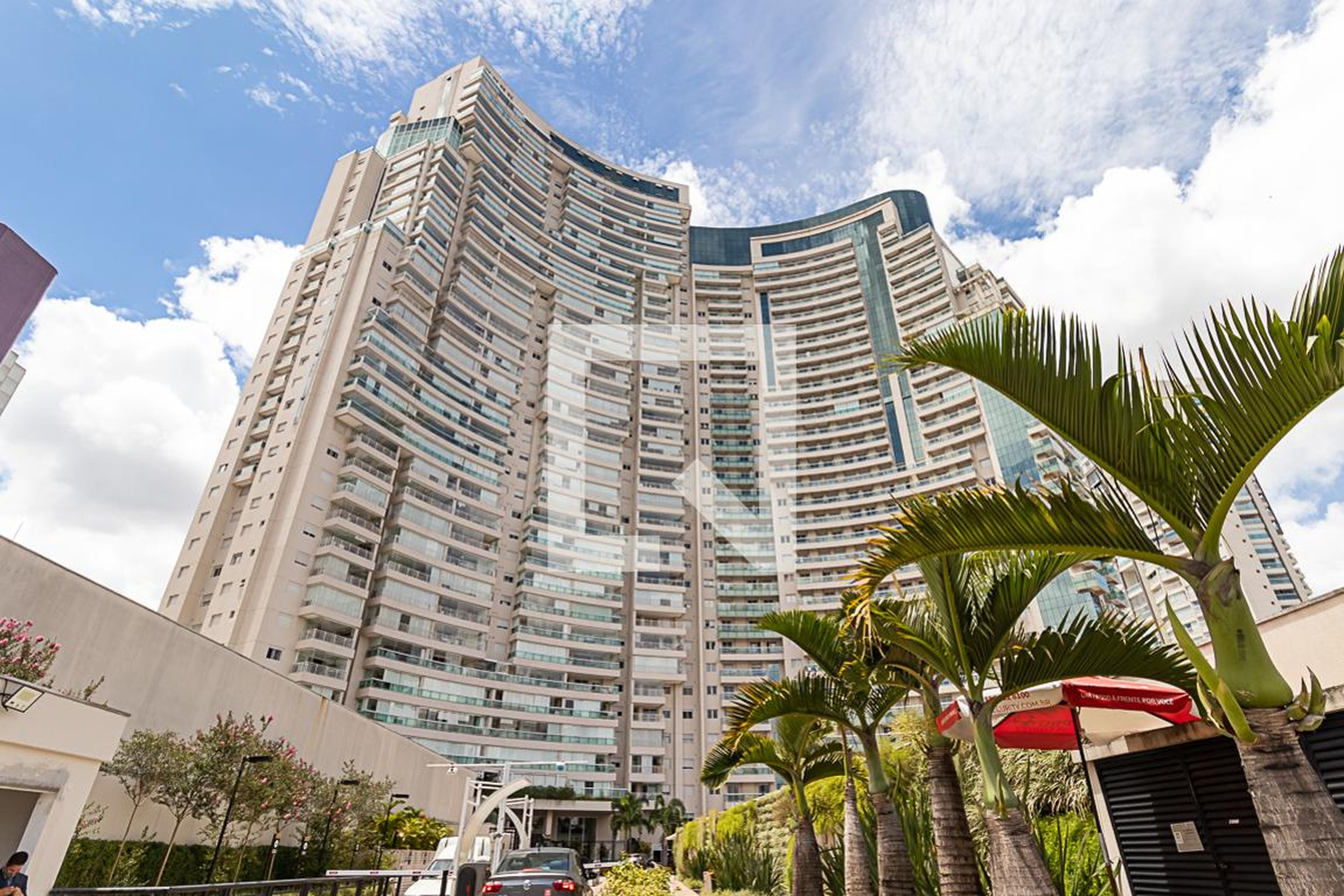 Fachada Condomínio em Rua Pais Leme, 219