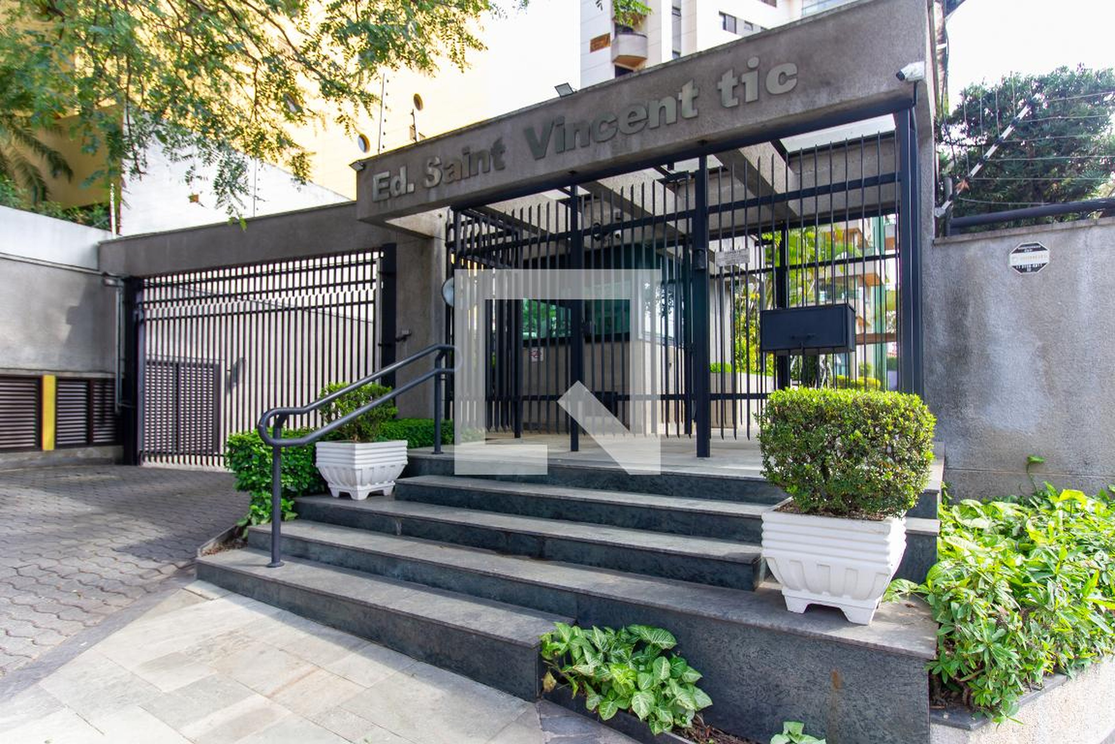 Fachada do Prédio Condomínio Saint Vicent