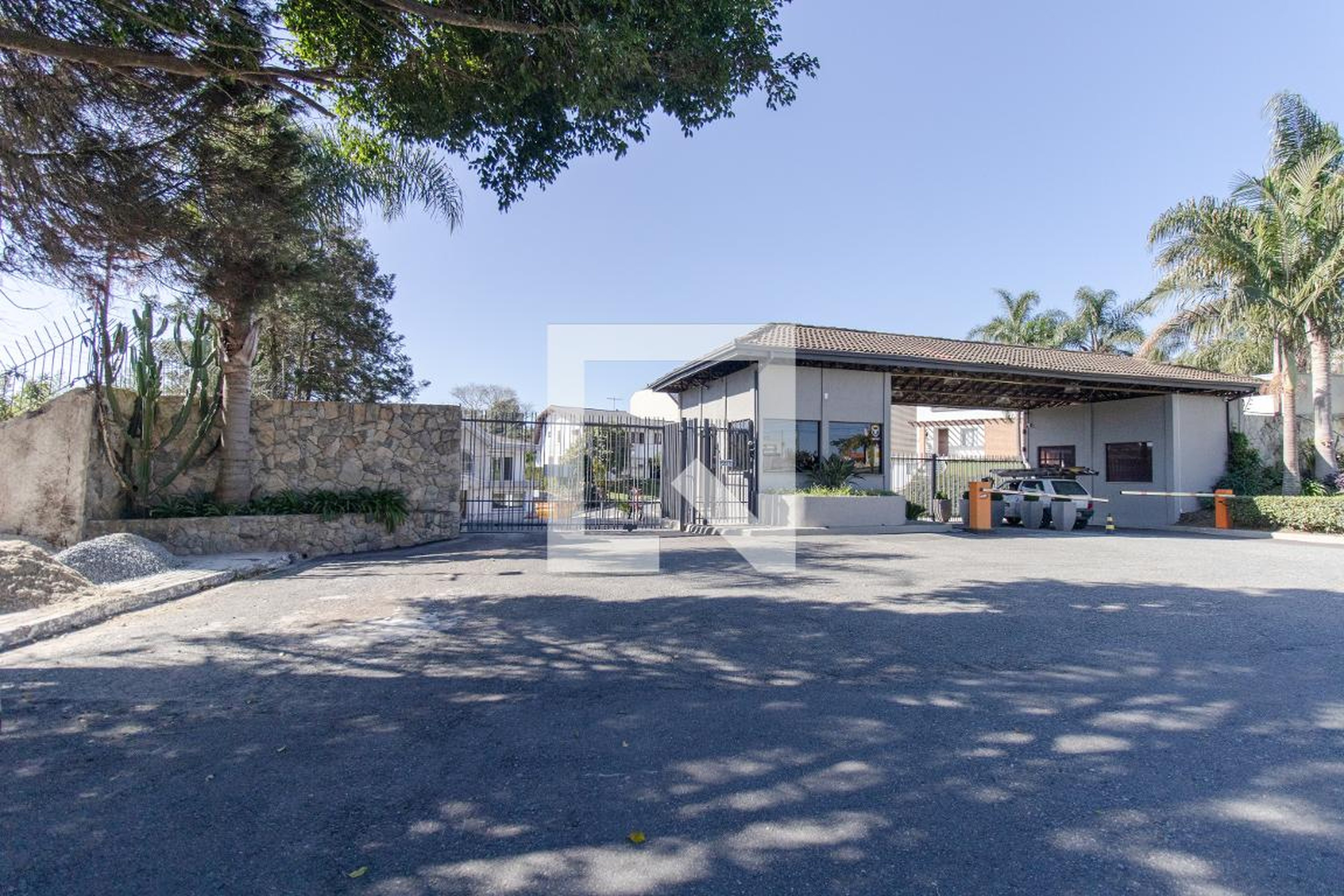 Fachada do Condomínio Condomínio em Avenida Com. Franco, 6655