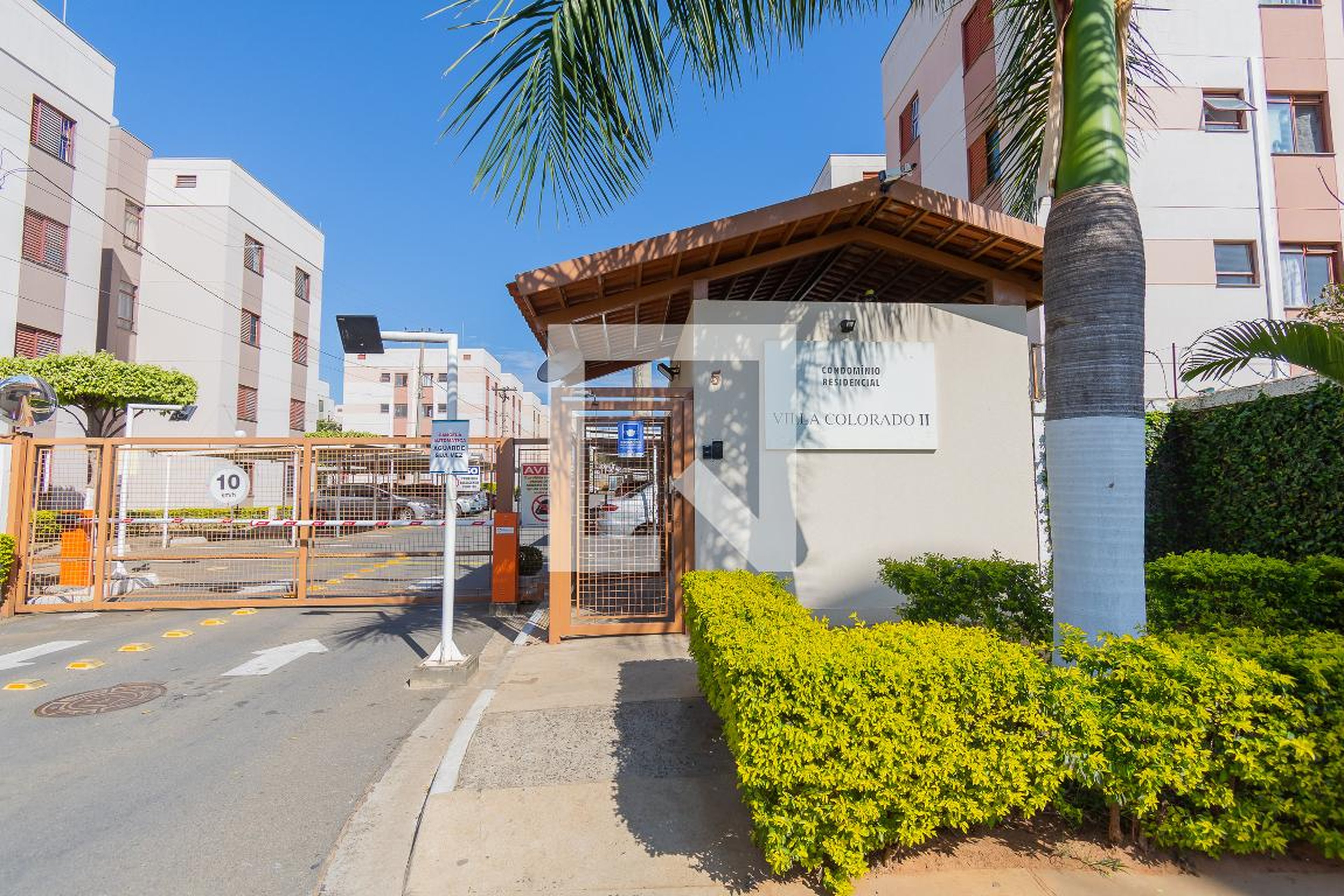 Fachada do Condomínio Residencial Collorado Ii