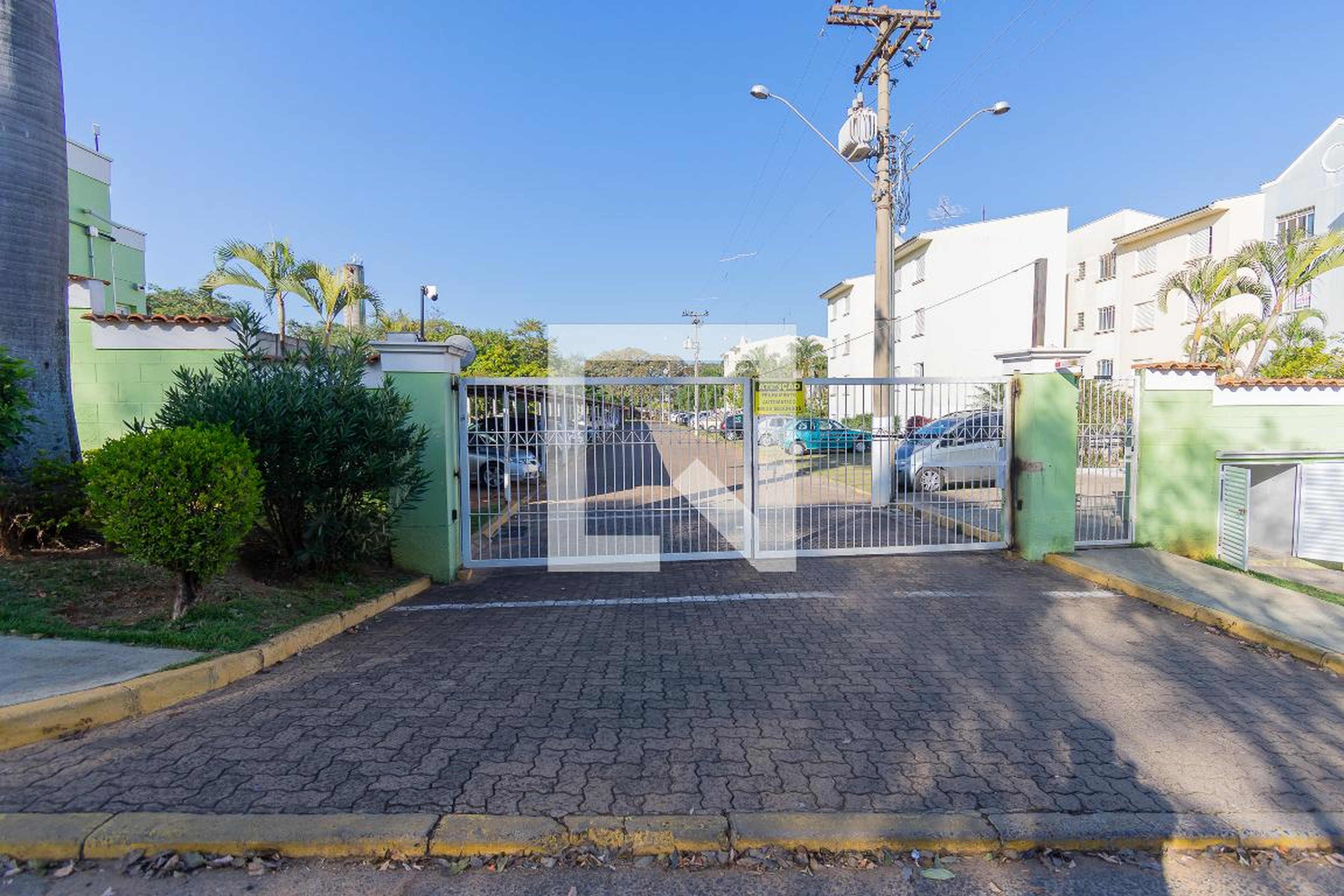 Fachada do Condomínio Condomínio em Rua Ferdinando Turquetti, 450