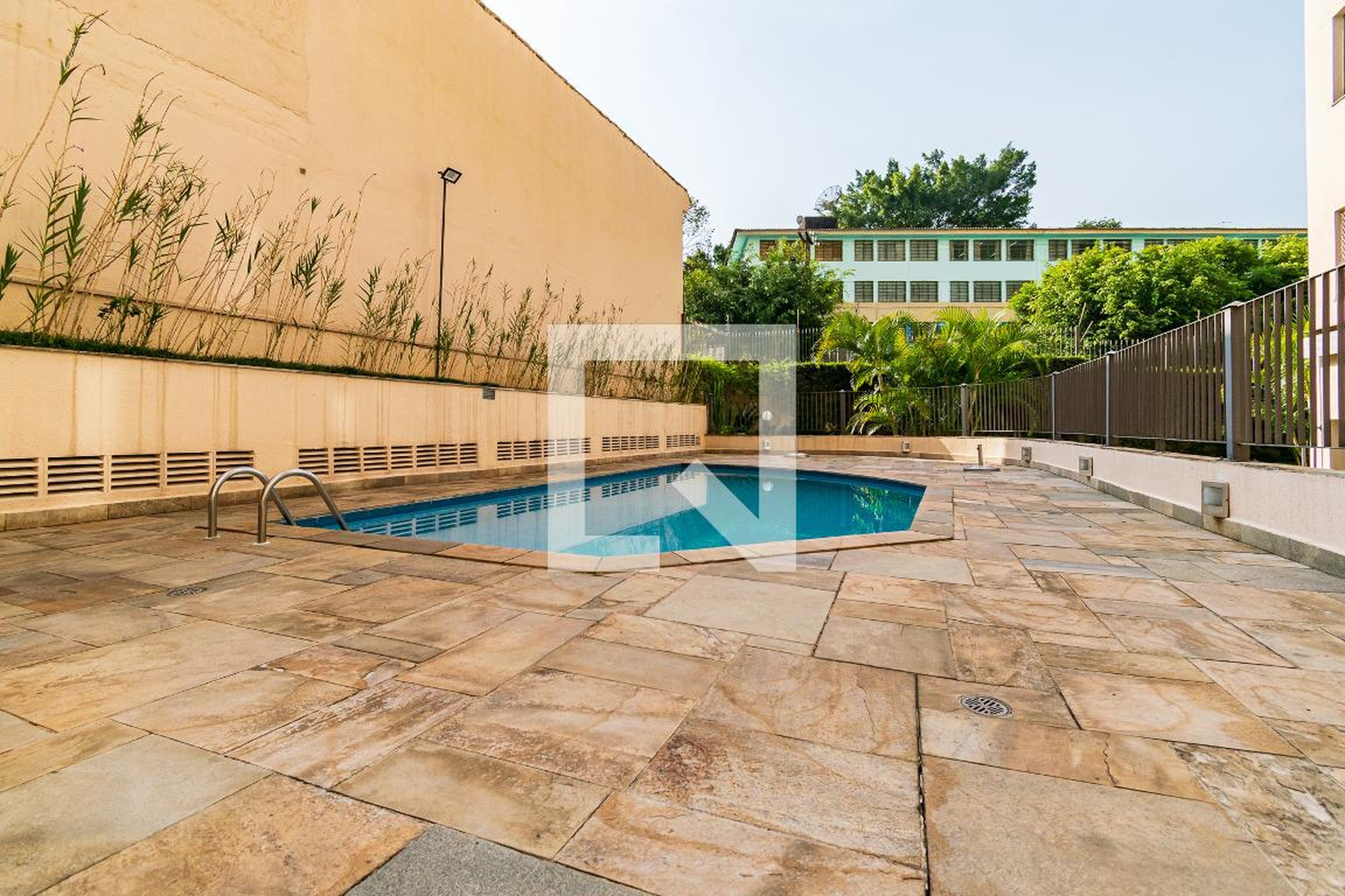 Piscina - Edifício Monte Alto