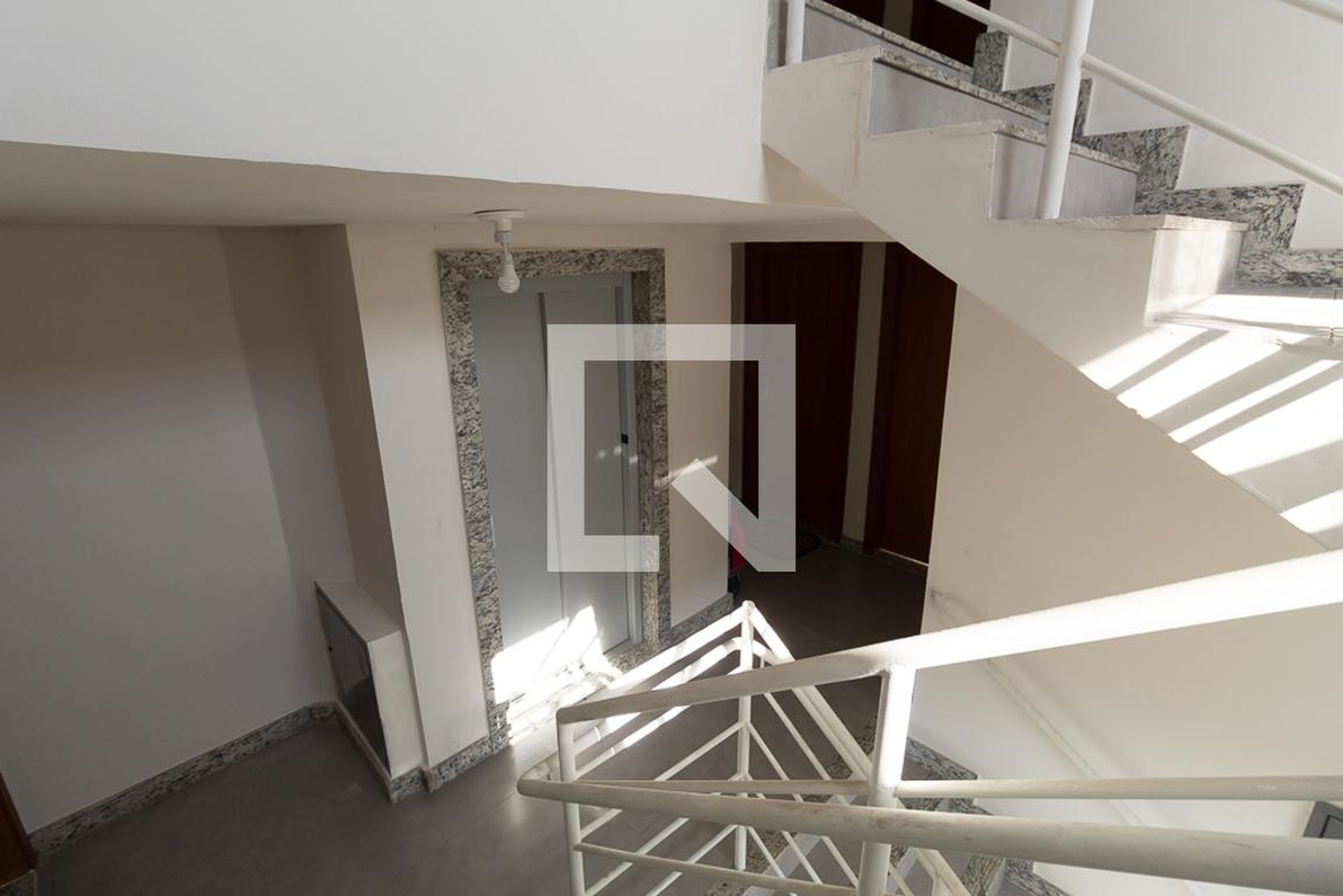 elevador - Residencial Jeová Rafá