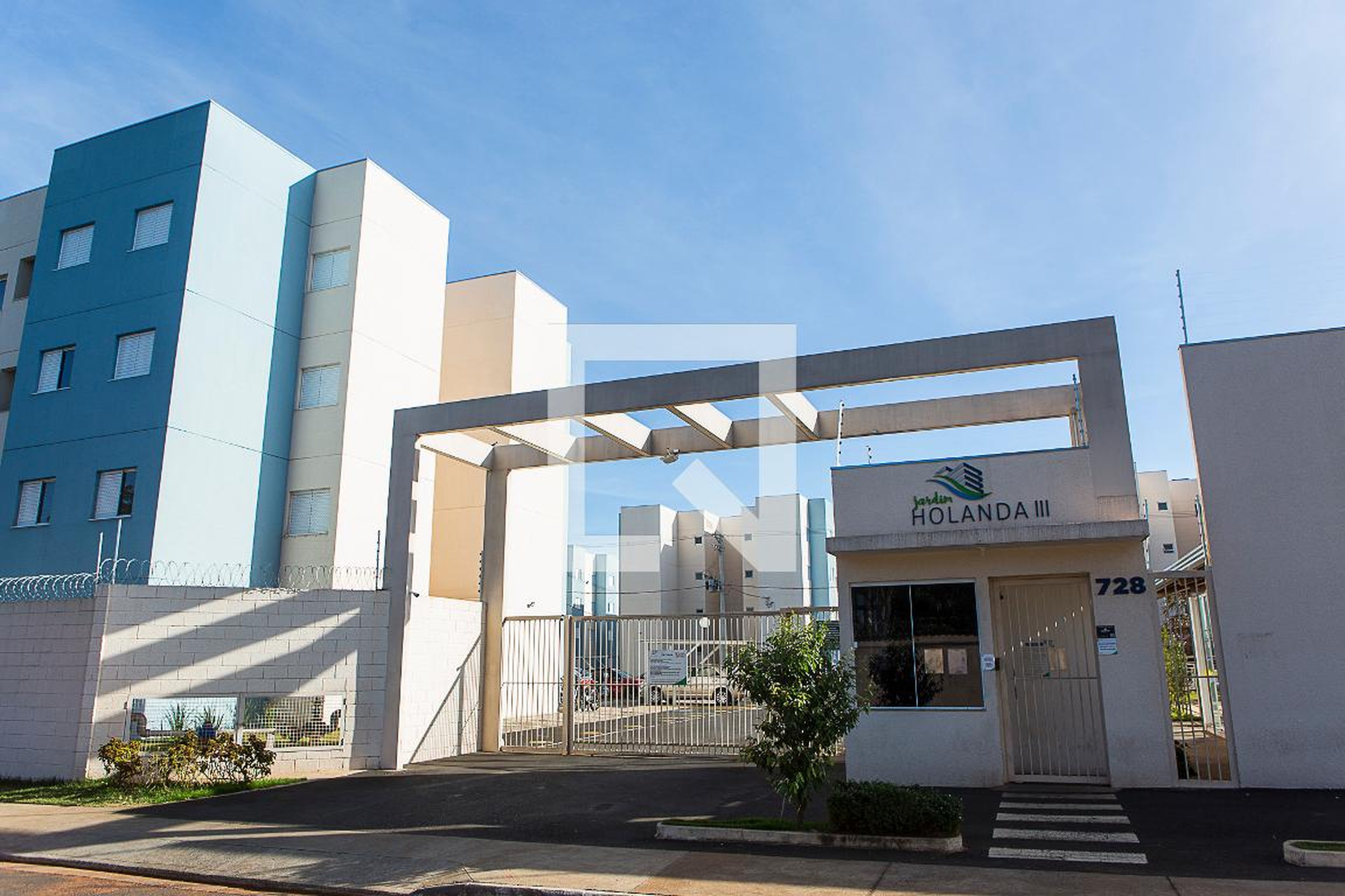 Fachada Condomínio Jardim Holanda III