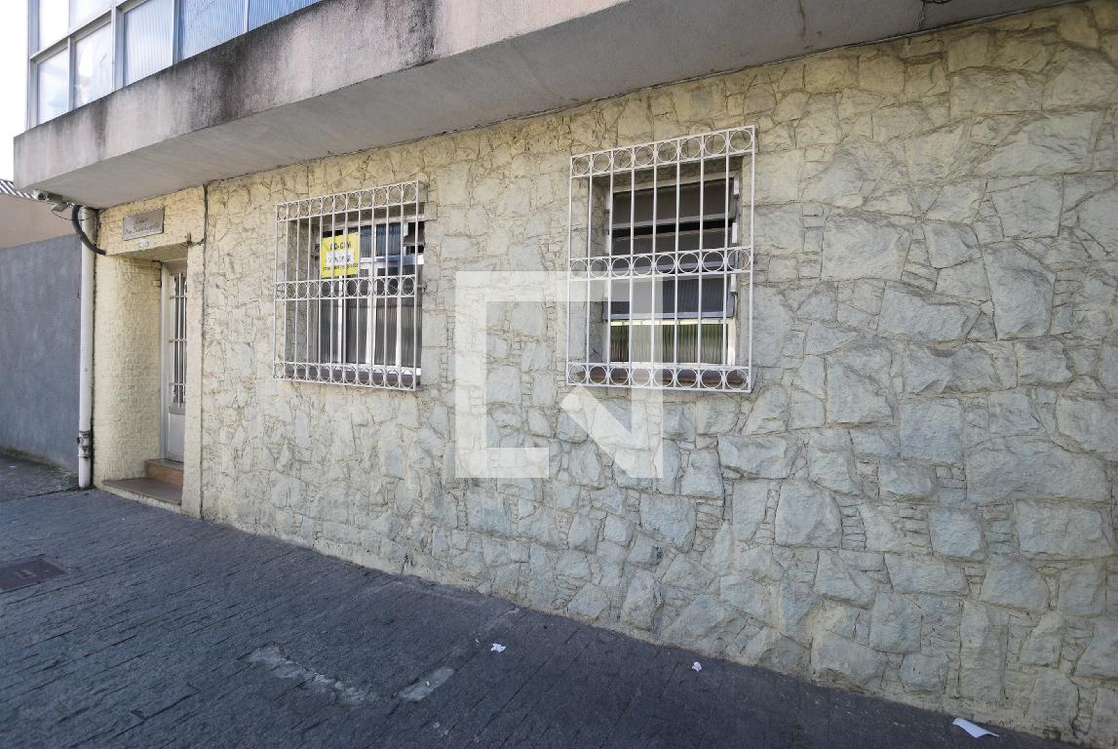 Fachada Condomínio em Rua Dom Duarte Leopoldo, 425