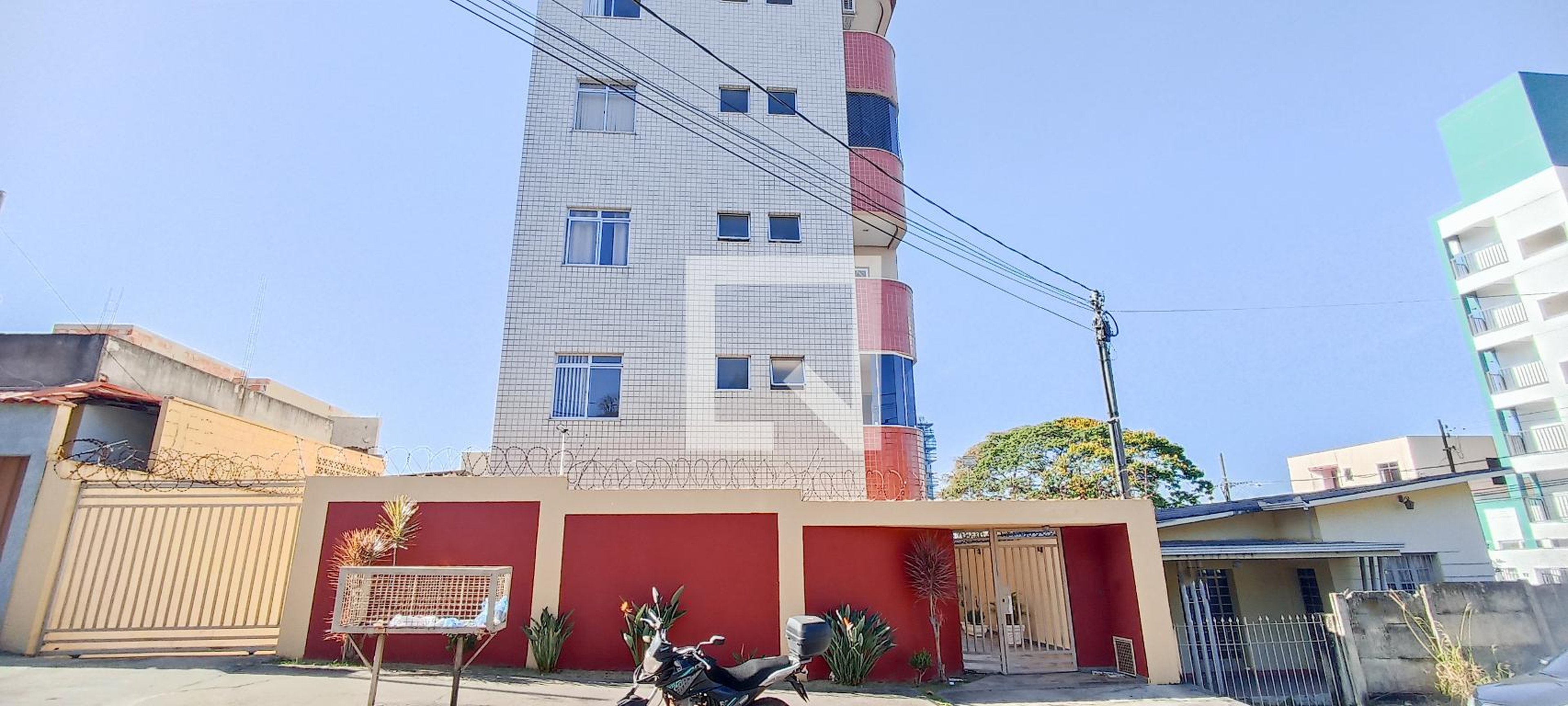 Fachada do Prédio Condomínio em Rua Raul Saraíva Ribeiro, 185
