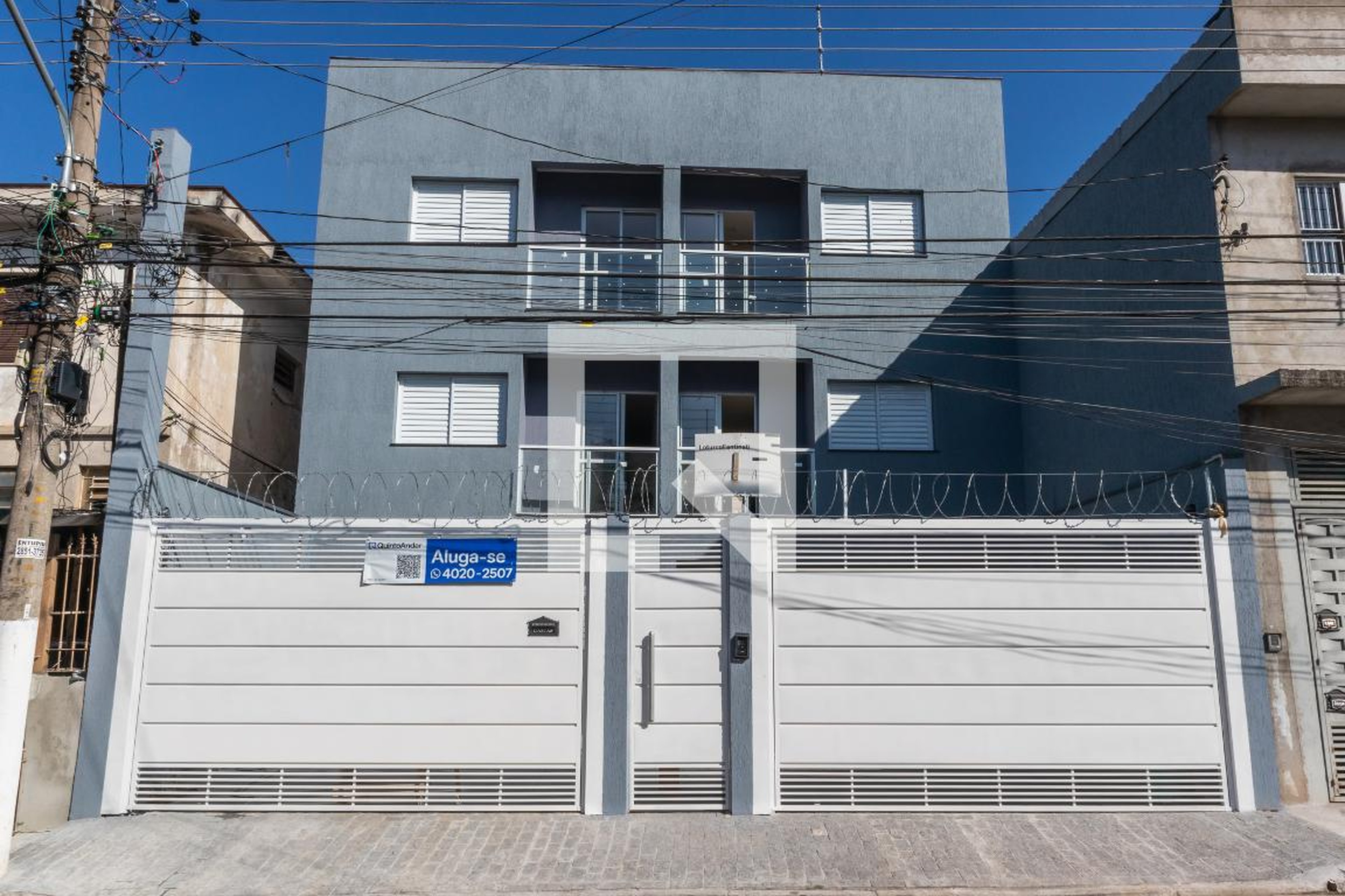 Fachada Condomínio em Rua Laurindo Sbampato, 167