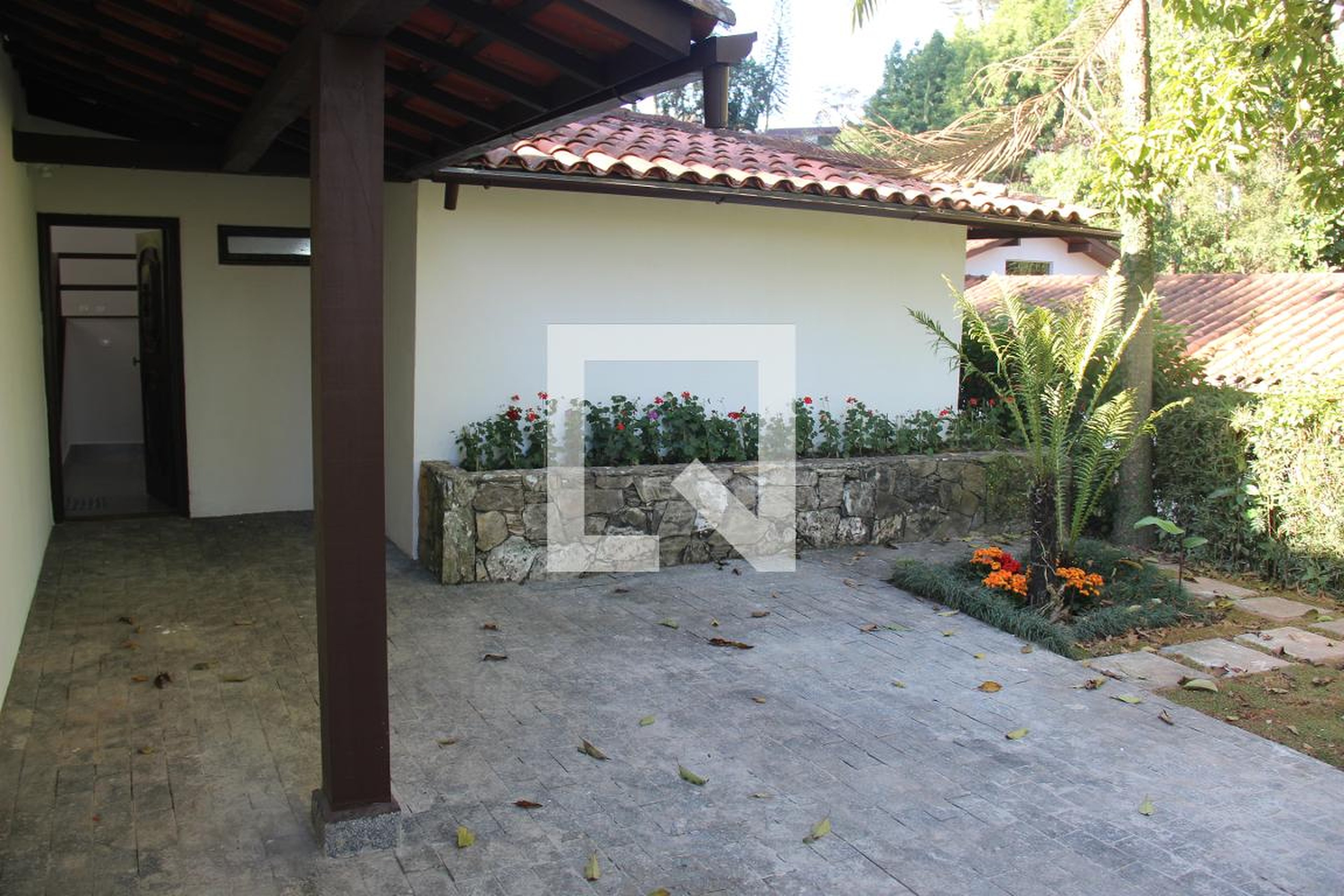 Fachada Condomínio em Alameda Dos Juazeiros, 405