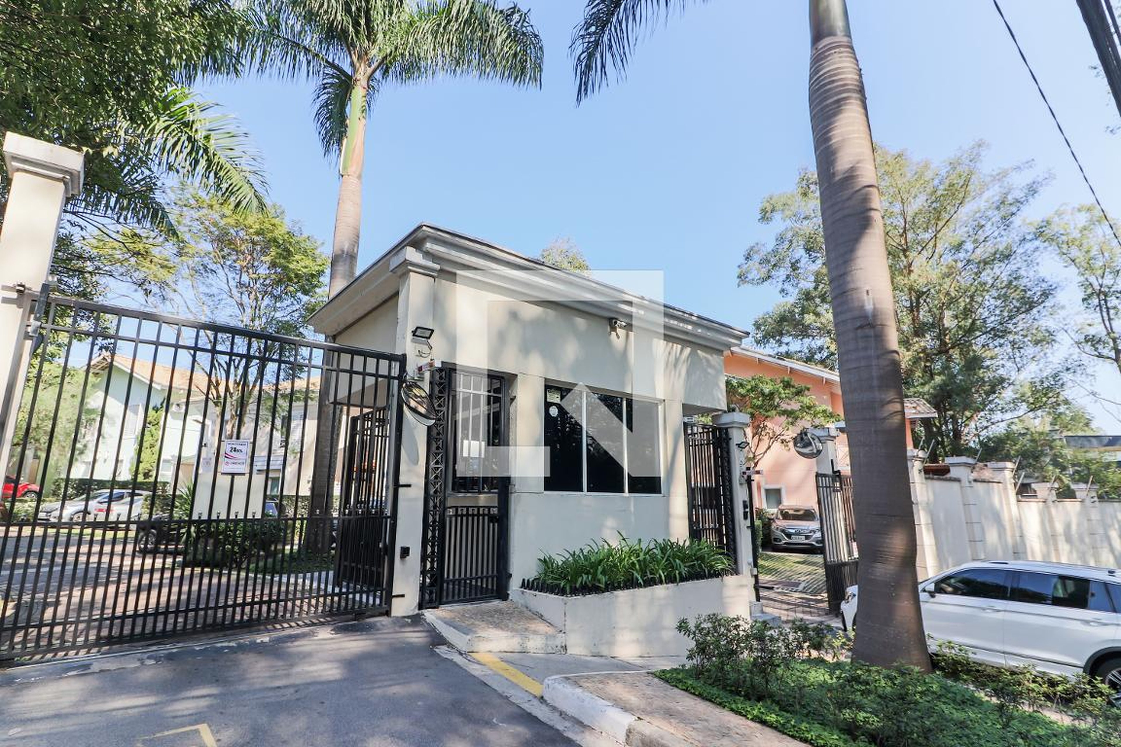 Fachada do Condomínio Condomínio Golf Life