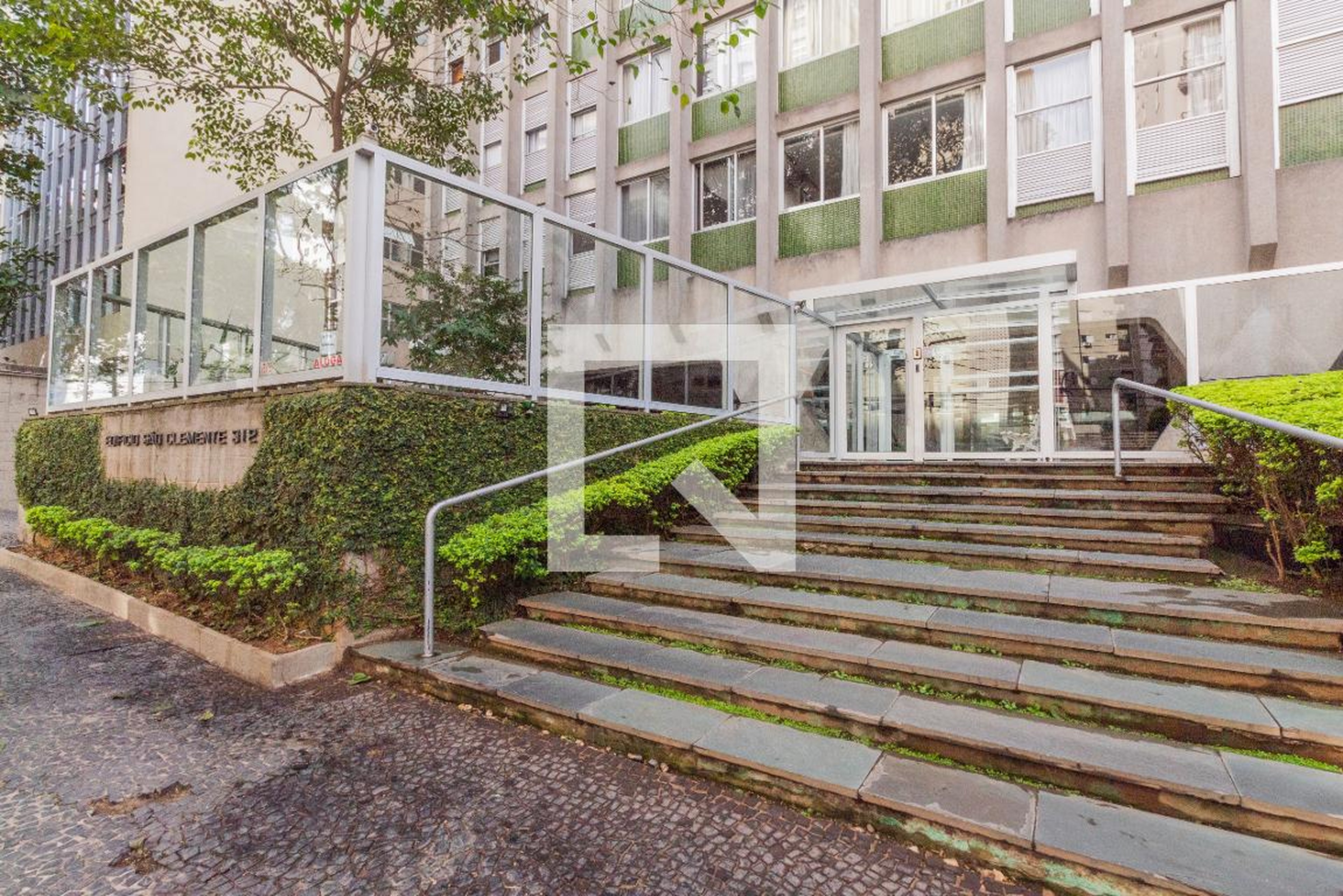 Fachada Condomínio em Alameda Tietê, 313