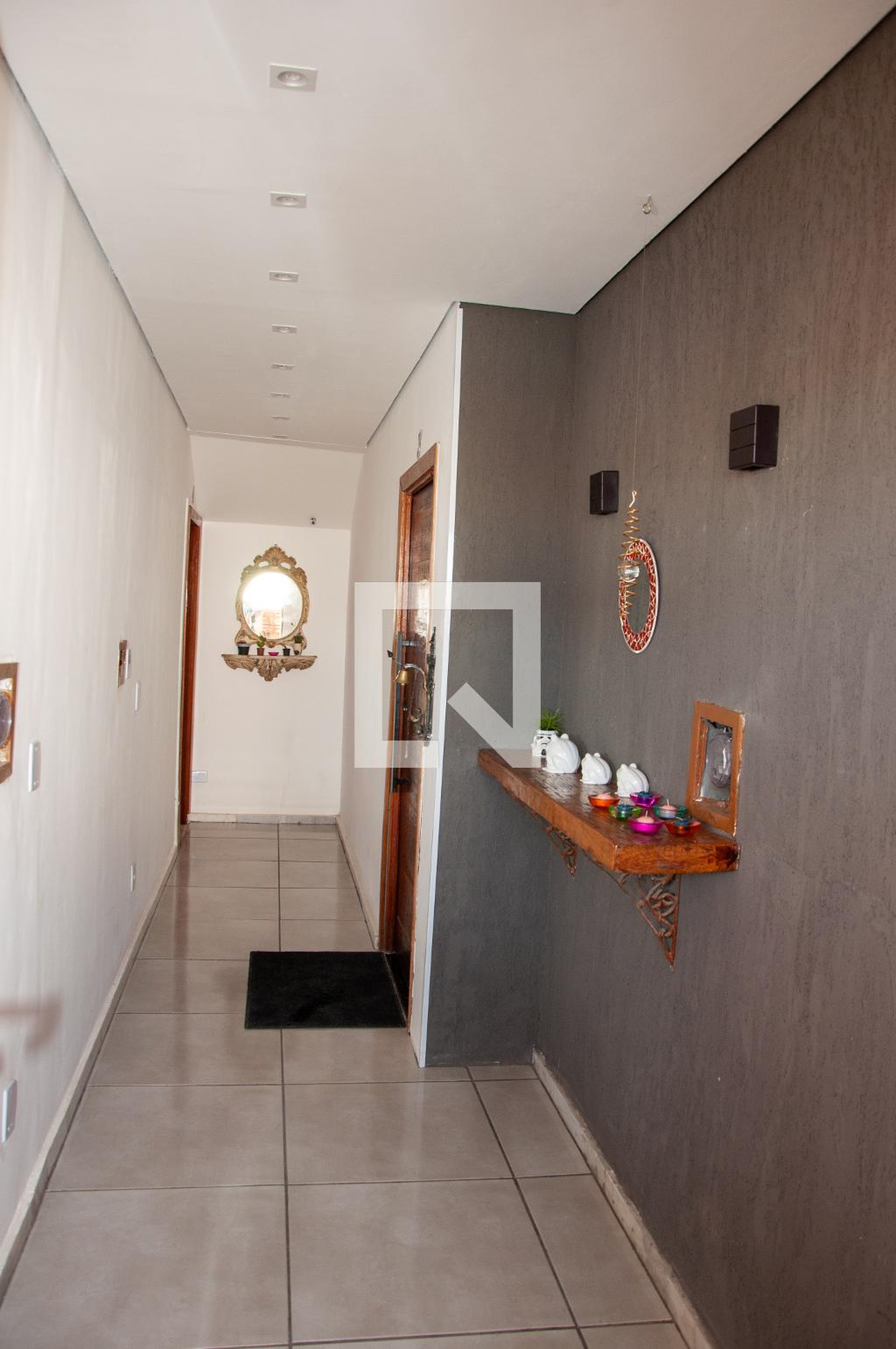 Hall de Entrada Condomínio em Rua São Lourenço, 69