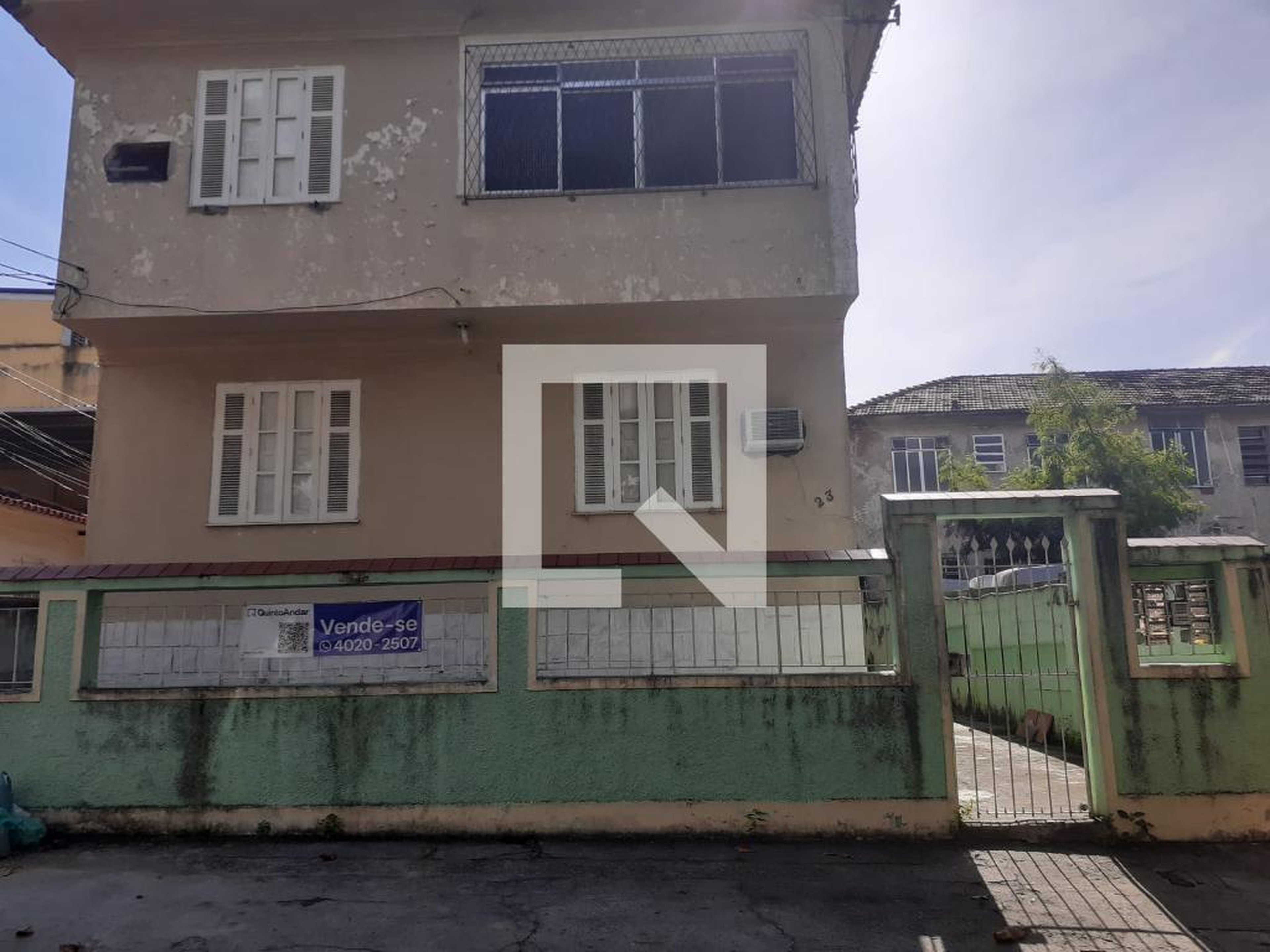 Fachada Condomínio em Rua Quaraim, 23