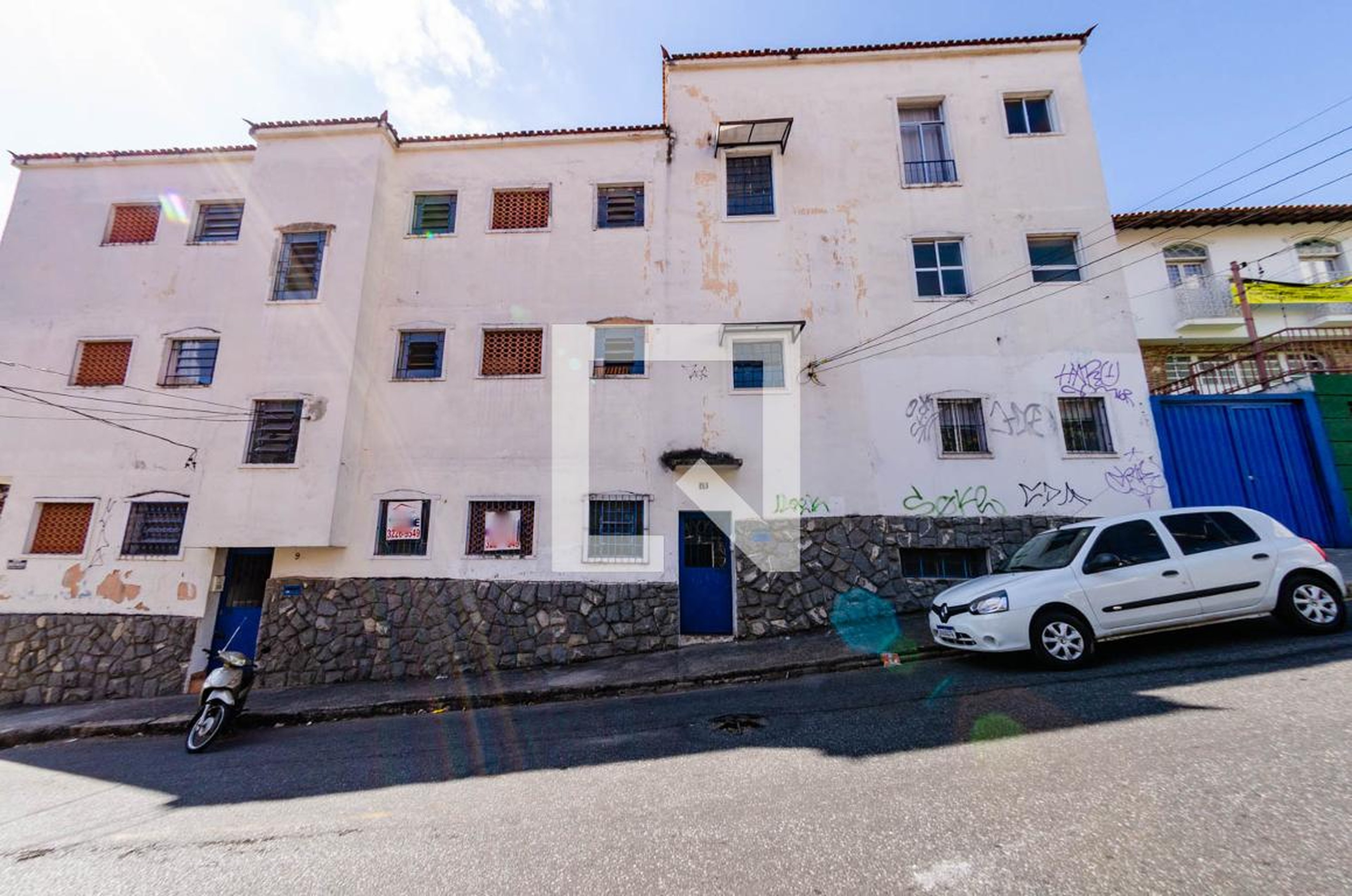 Fachada Condomínio em Rua Perdigão Malheiros, 15