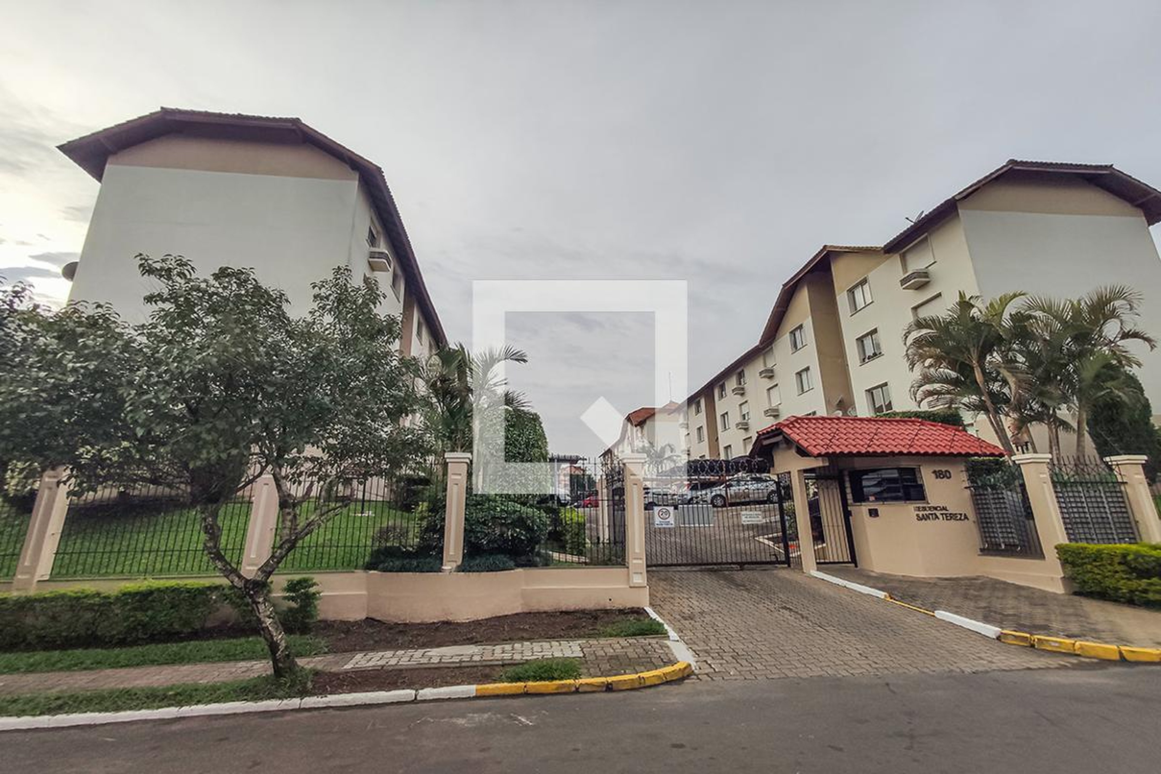 Fachada do Condomínio Condomínio Santa Teresa