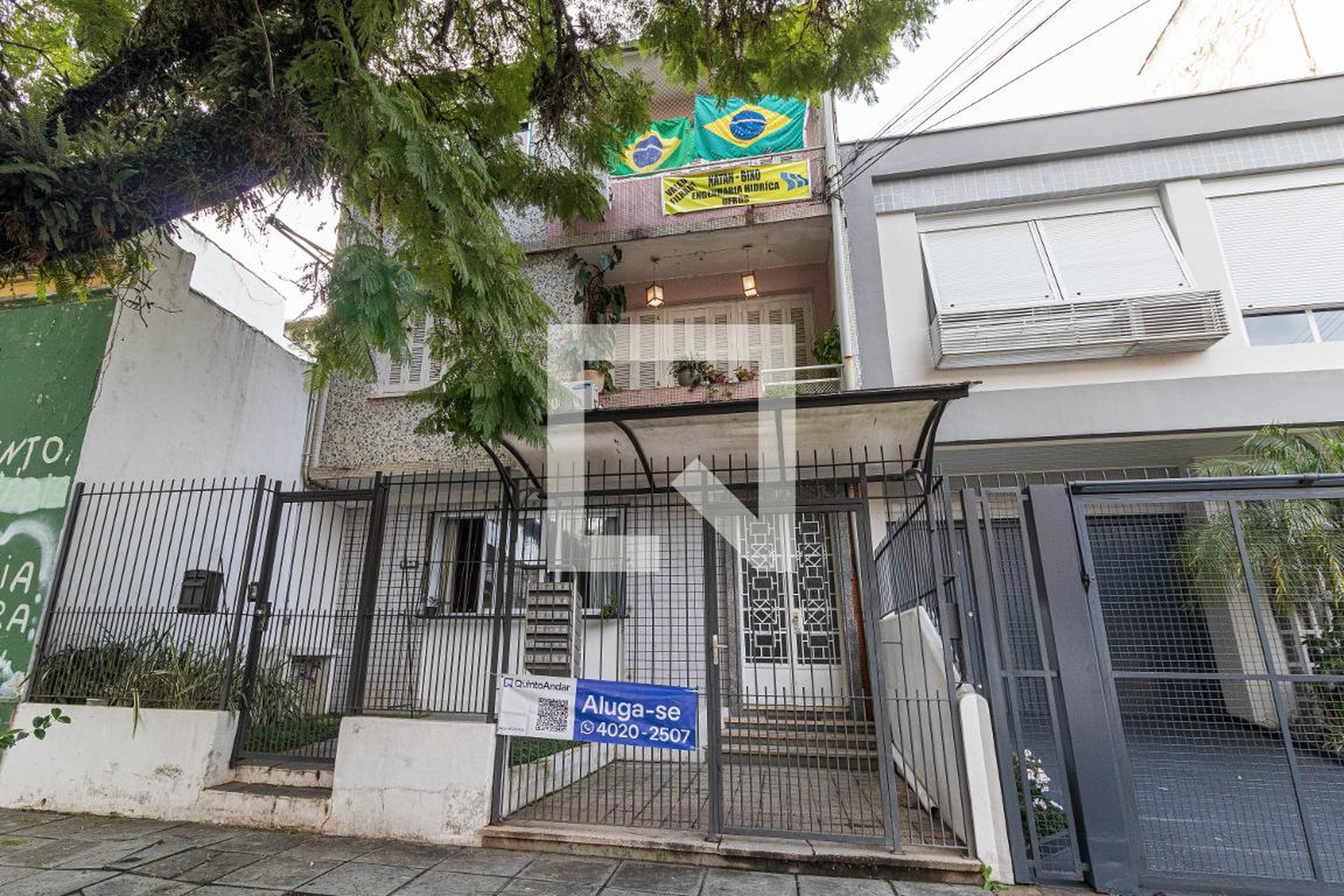 Fachada do Prédio Condomínio em Rua Giordano Bruno, 198