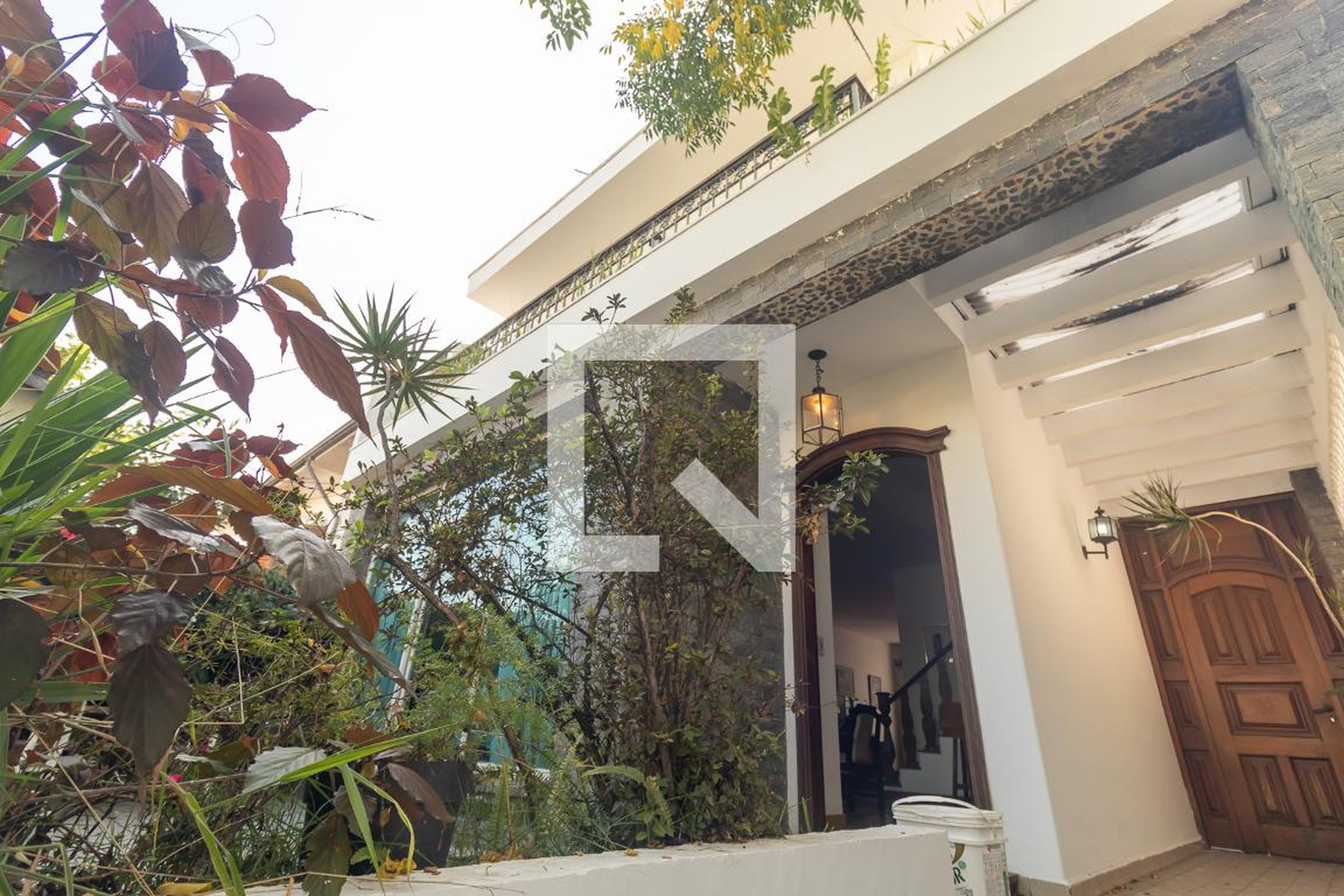 Fachada Condomínio em Rua Atimba, 300