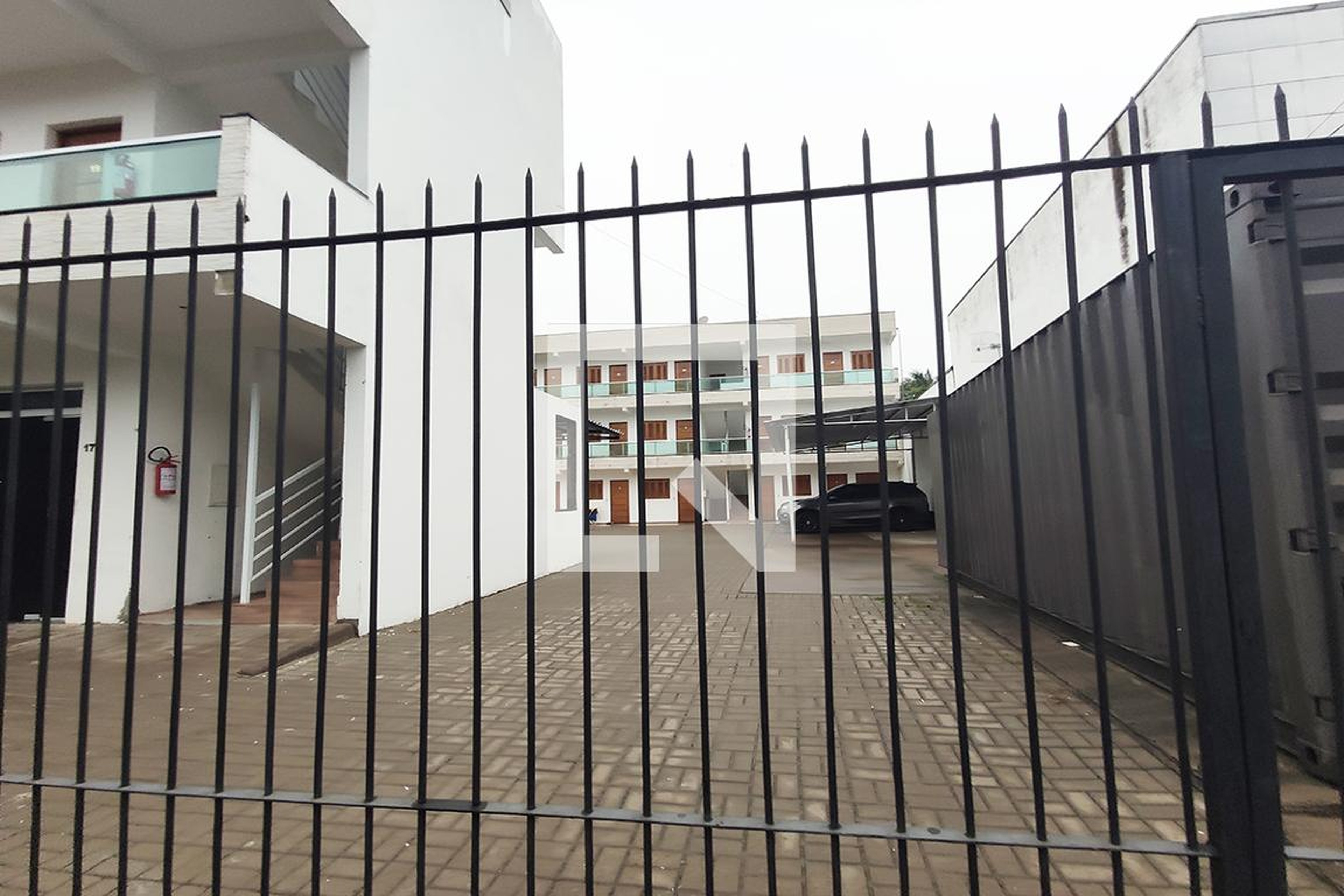 Fachada Condomínio em Rua Brasil, 40