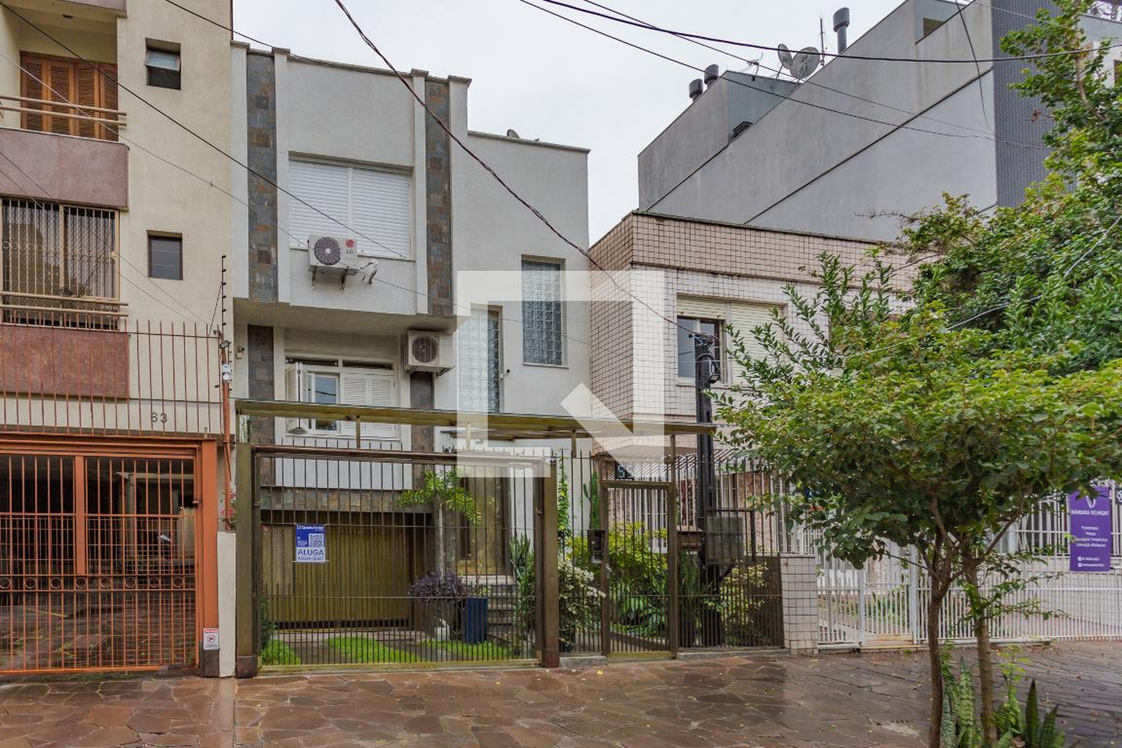 Fachada Condomínio em Rua Giordano Bruno, 55