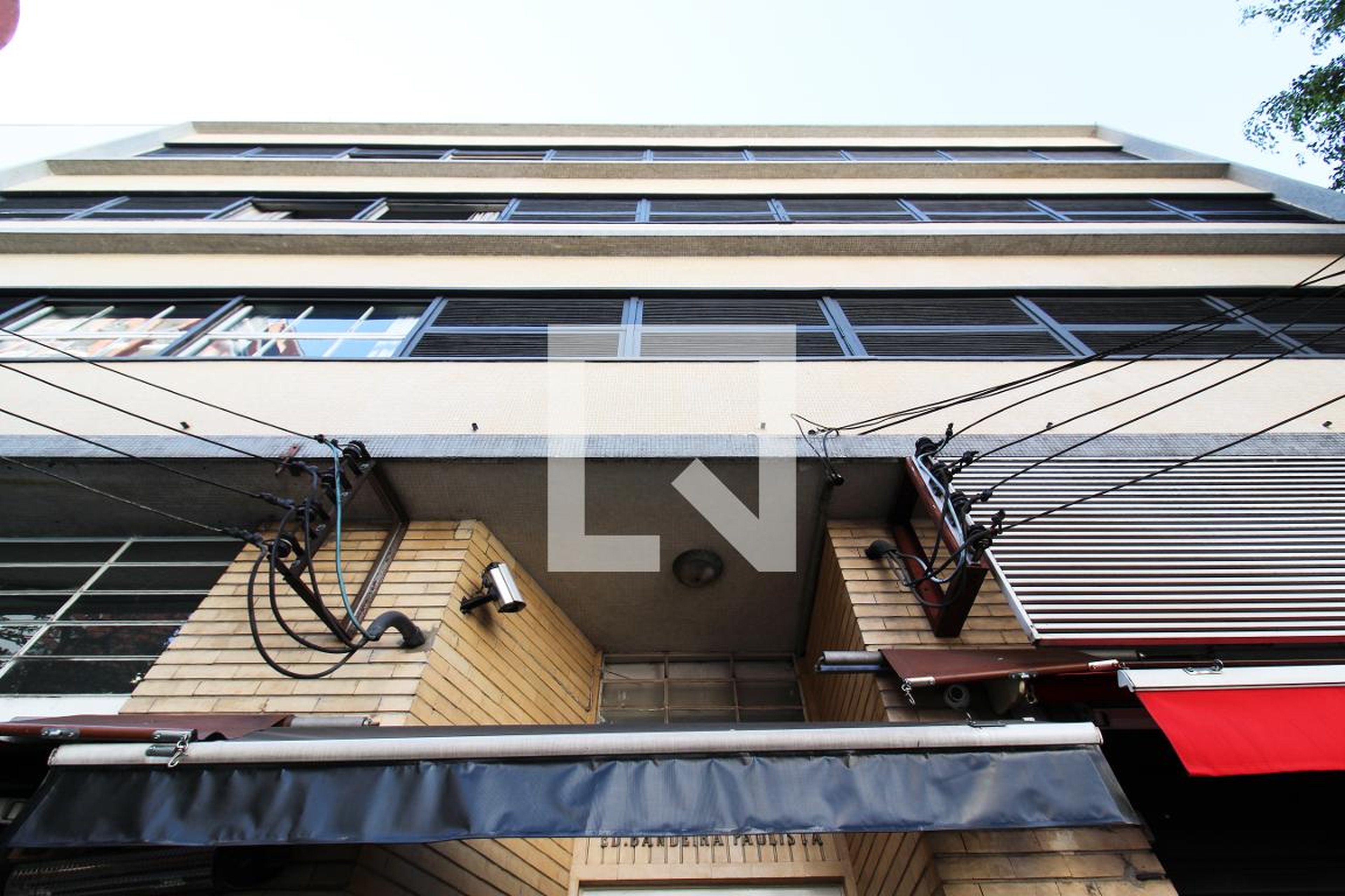 Fachada do Prédio Condomínio Bandeira Paulista