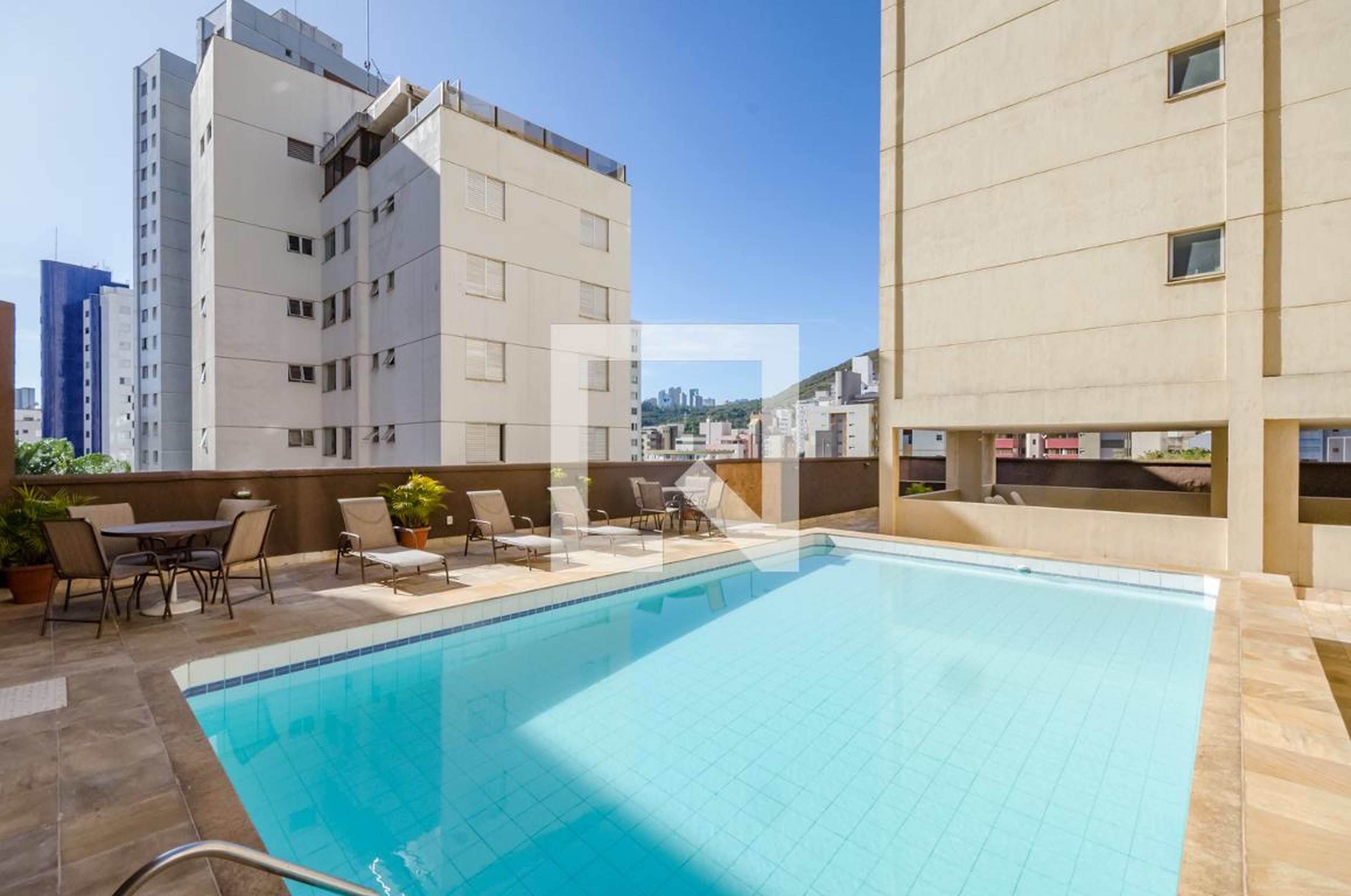 Piscina - Edifício Alta Visao