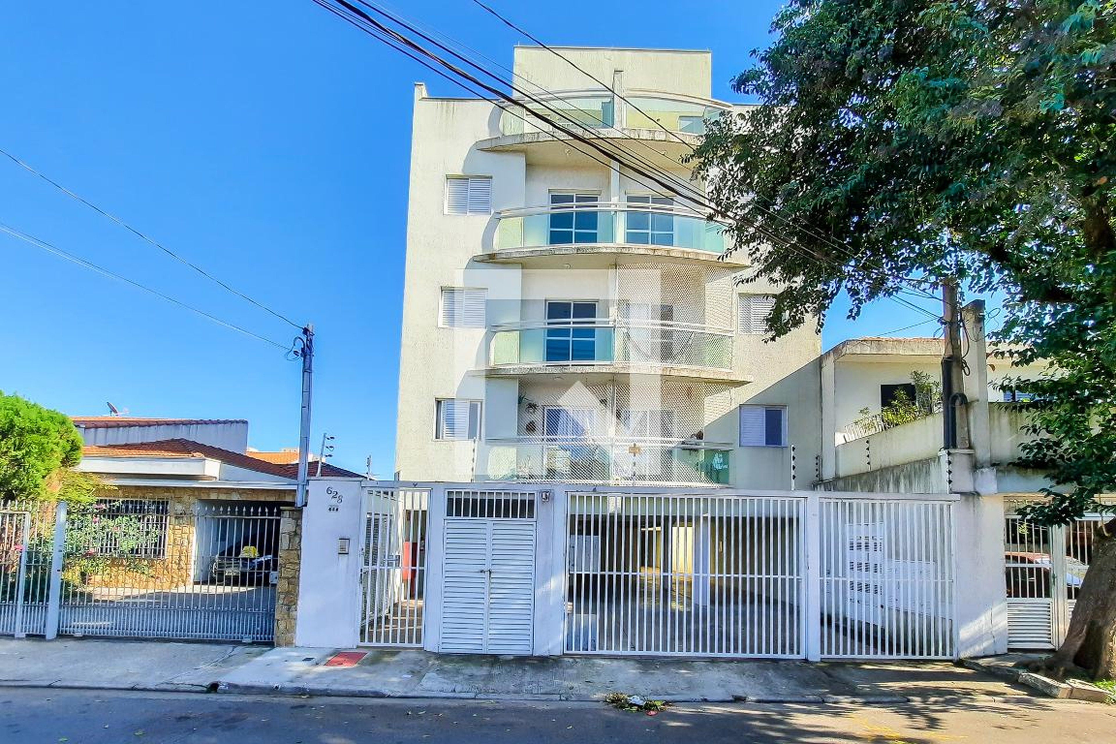 Fachada do Condomínio Condomínio Pacaembú