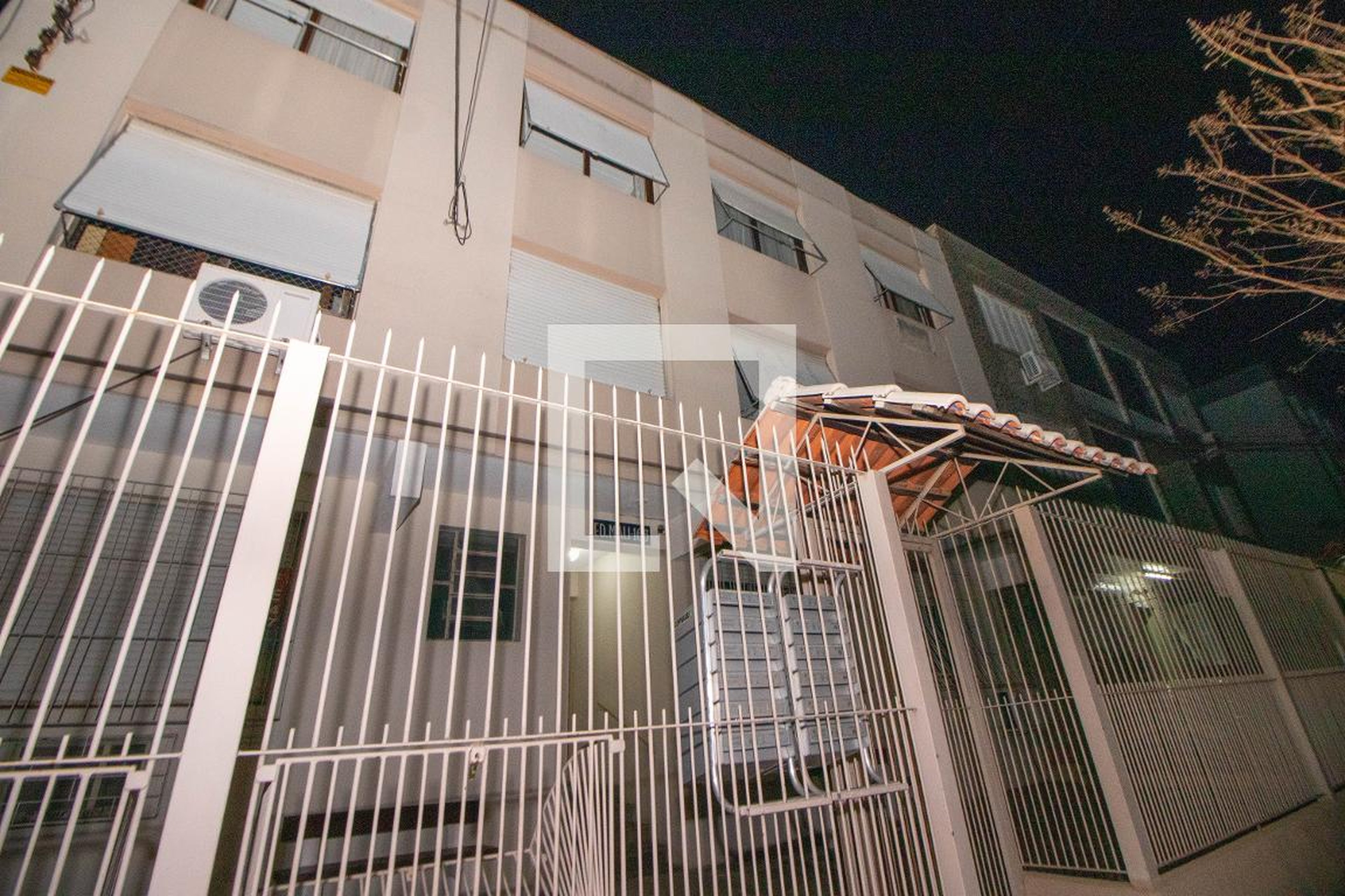 Fachada Condomínio em Rua Mali, 166