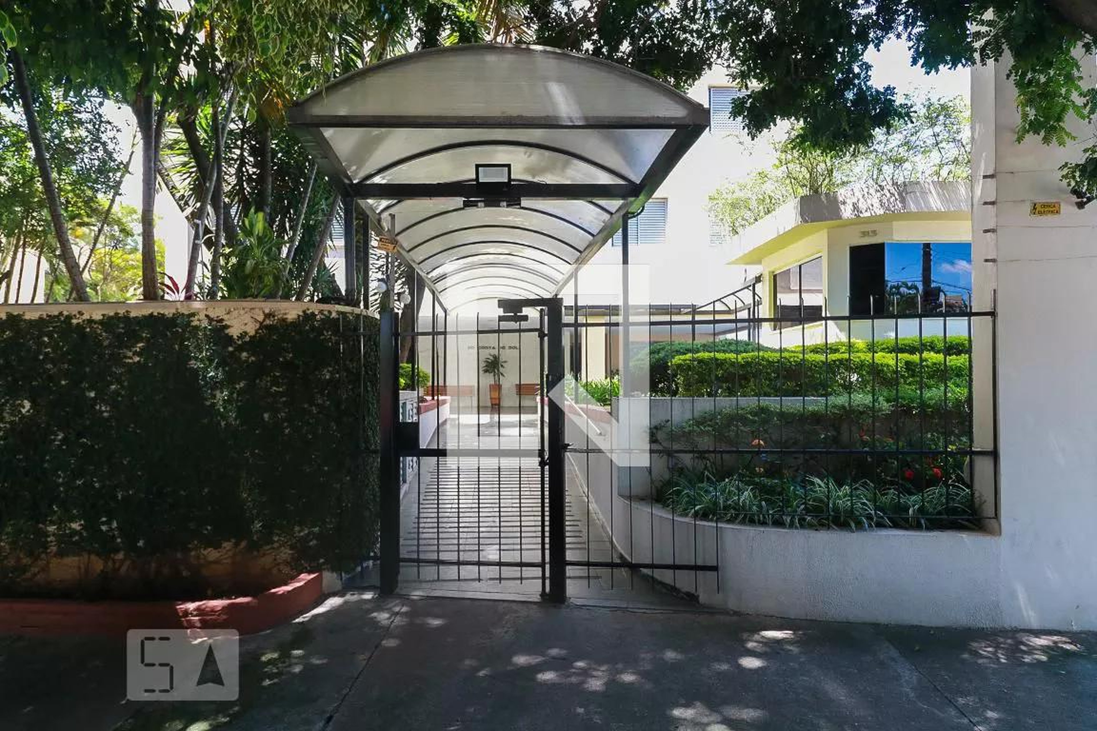 Fachada do Condomínio Condomínio Costa do Sol