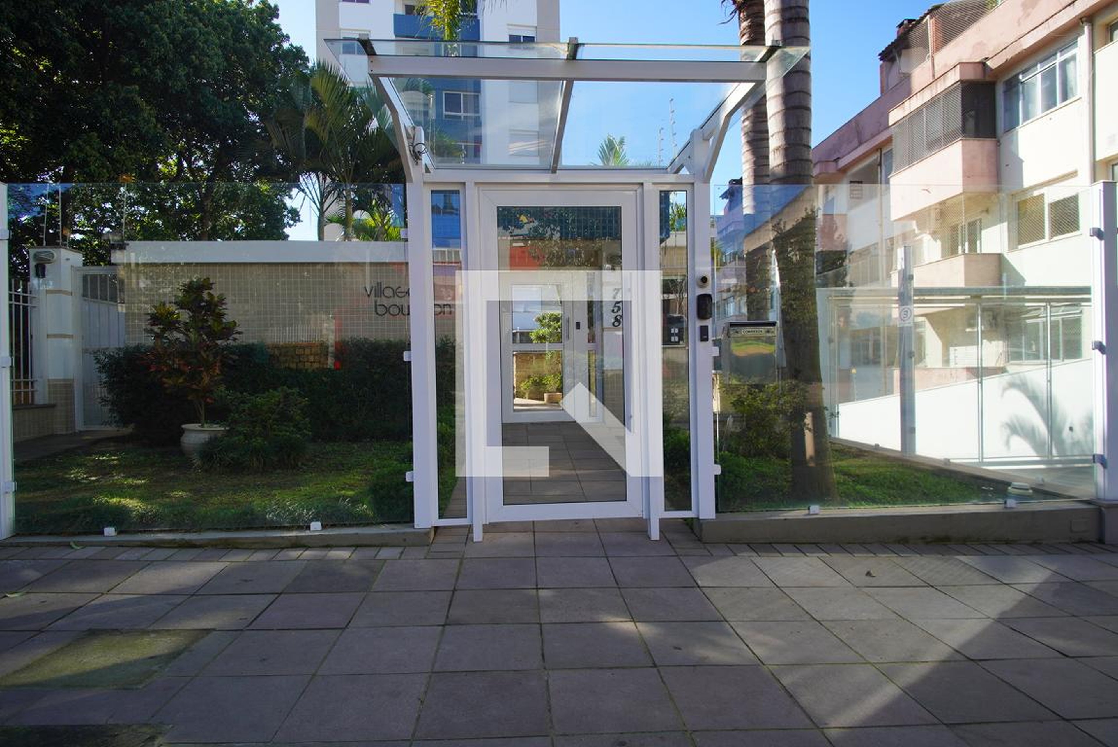 Fachada do Condomínio Condomínio Vilagge Bourbon