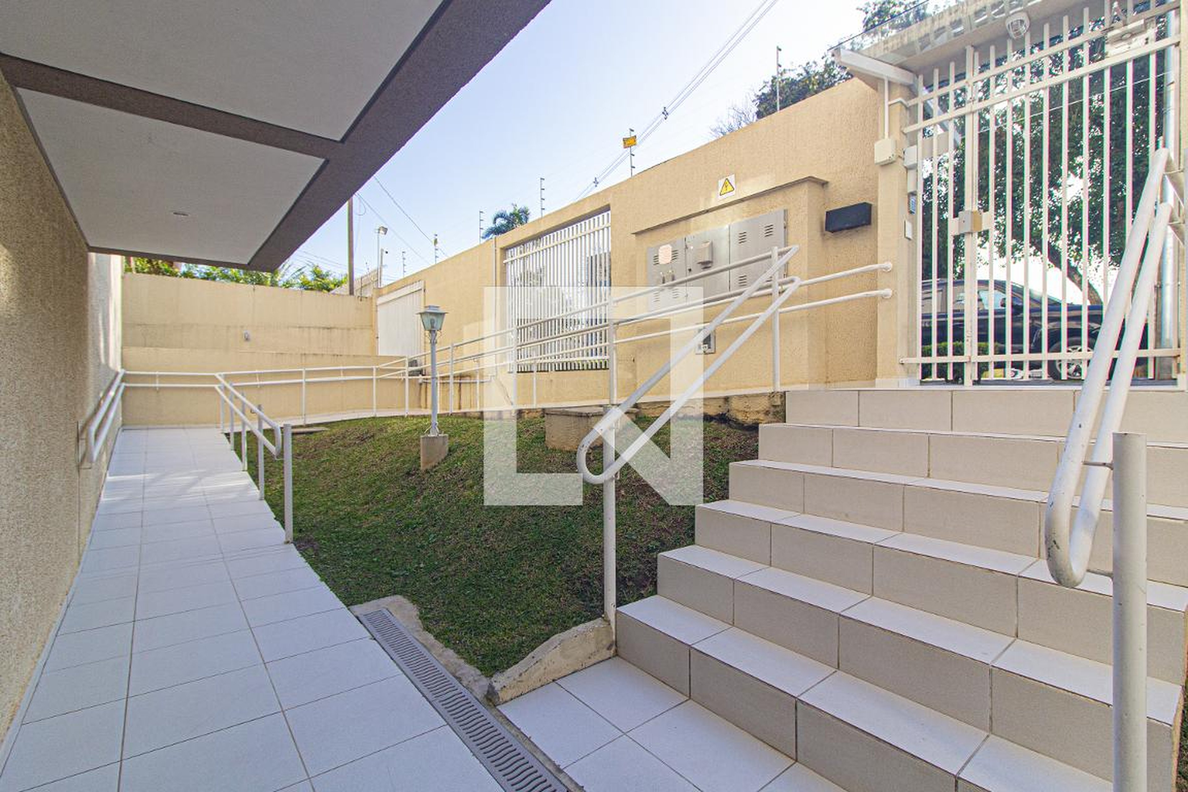 Entrada - Edifício Dona Adanil