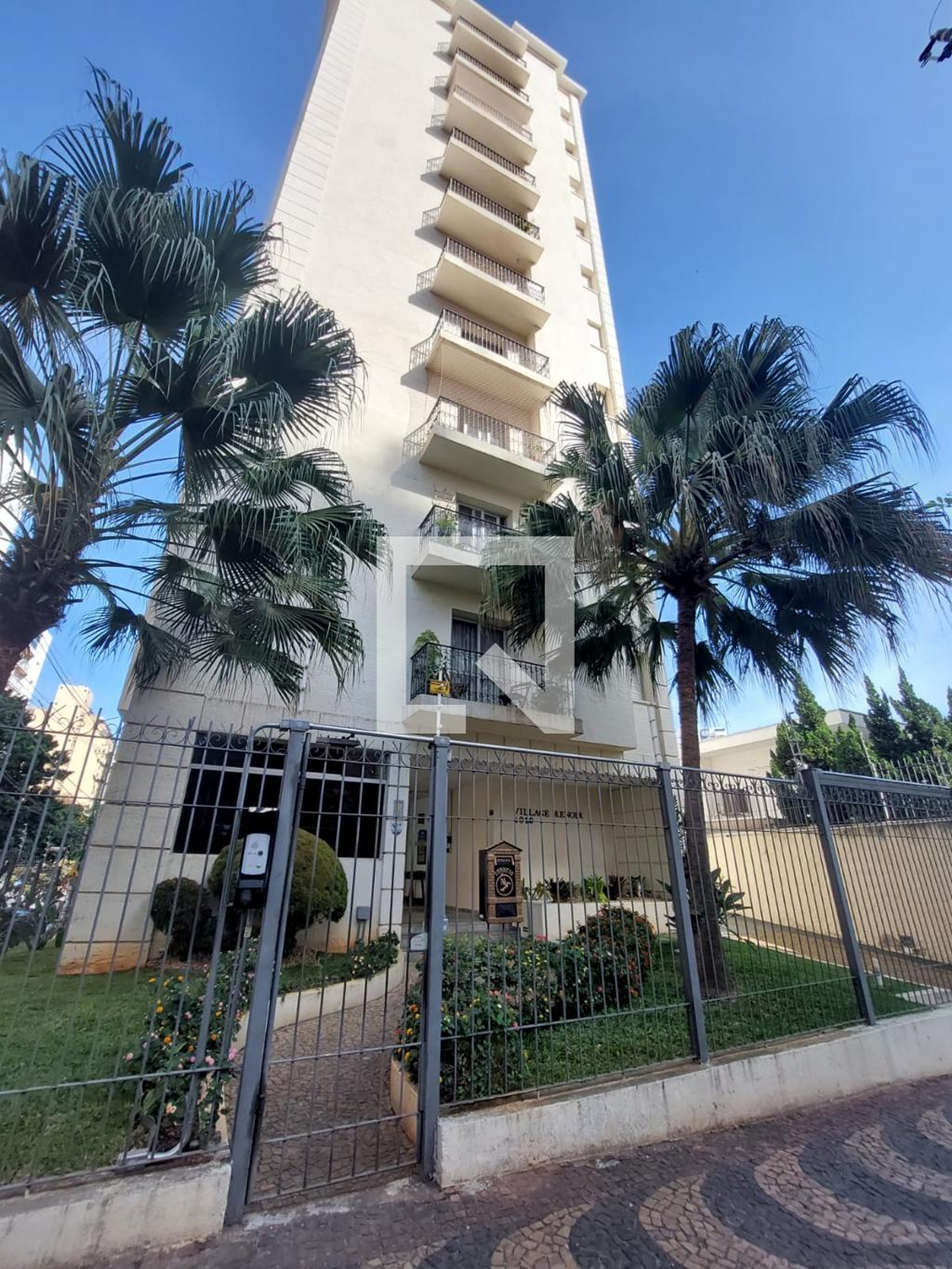 Fachada do Condomínio Condomínio em Avenida Júlio de Mesquita, 1019