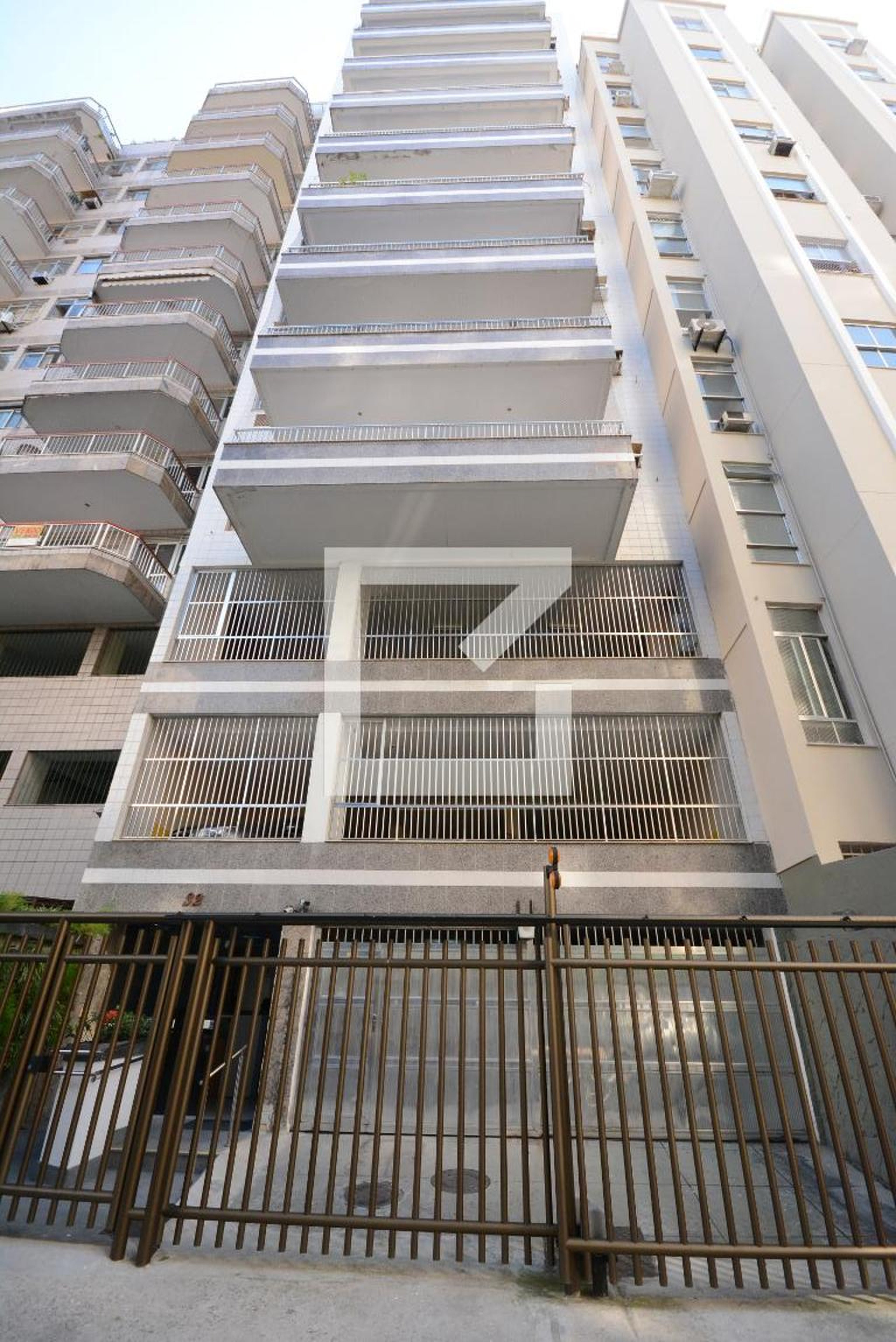 Fachada do Prédio Condomínio Cristiane